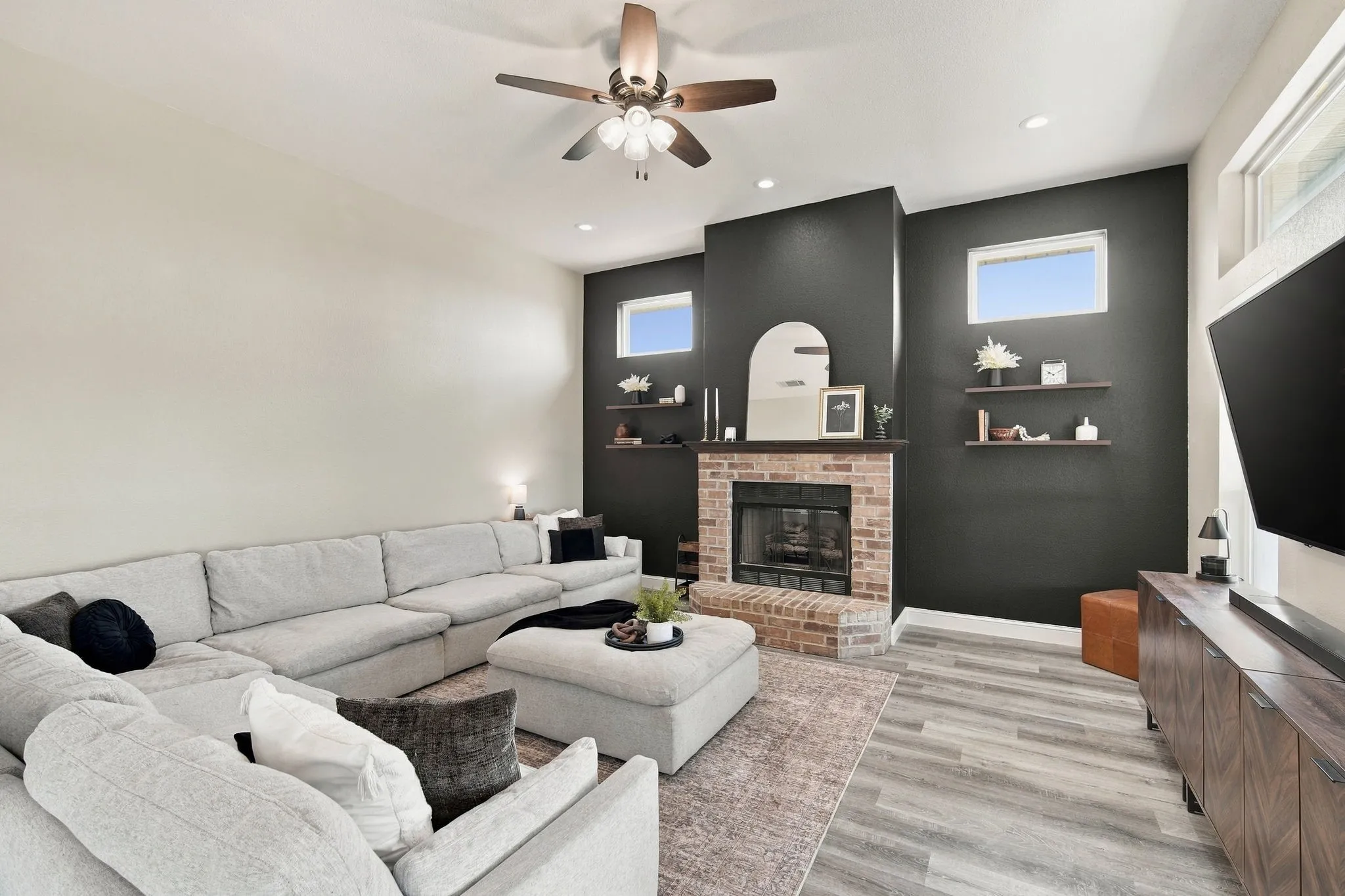 Single Family Residence For Sale in Ellis County , 3231 Fm 66, Waxahachie, Texas 75167, 4 Bedroom, 4 Bathroom, Garage spaces, 2,817 Sqft, built in 2000, mls#21400611, Real Estate Agent in Waxahachie, Homes For Sale in Ellis county, Homes For Sale in Waxahachie, Realtor in Waxahachie Texas, Real Estate Brokerage Independent Realty Texas, Luminita Cordes Realtor
