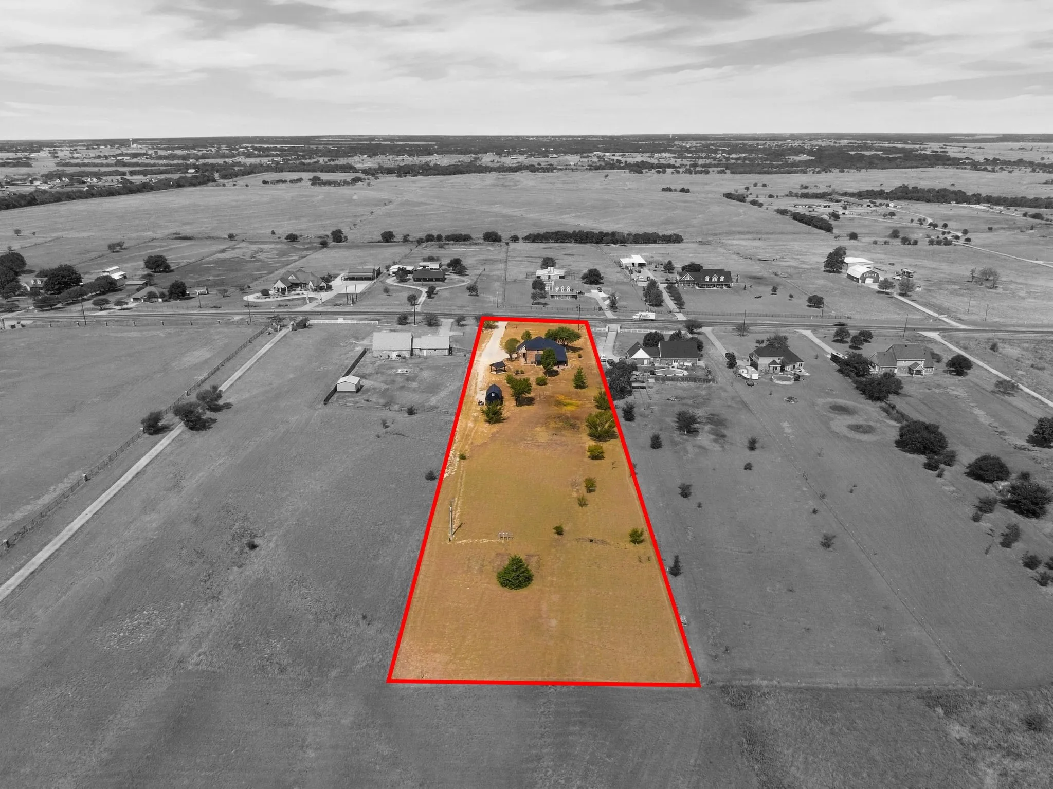 Single Family Residence For Sale in Ellis County , 3231 Fm 66, Waxahachie, Texas 75167, 4 Bedroom, 4 Bathroom, Garage spaces, 2,817 Sqft, built in 2000, mls#21400611, Real Estate Agent in Waxahachie, Homes For Sale in Ellis county, Homes For Sale in Waxahachie, Realtor in Waxahachie Texas, Real Estate Brokerage Independent Realty Texas, Luminita Cordes Realtor