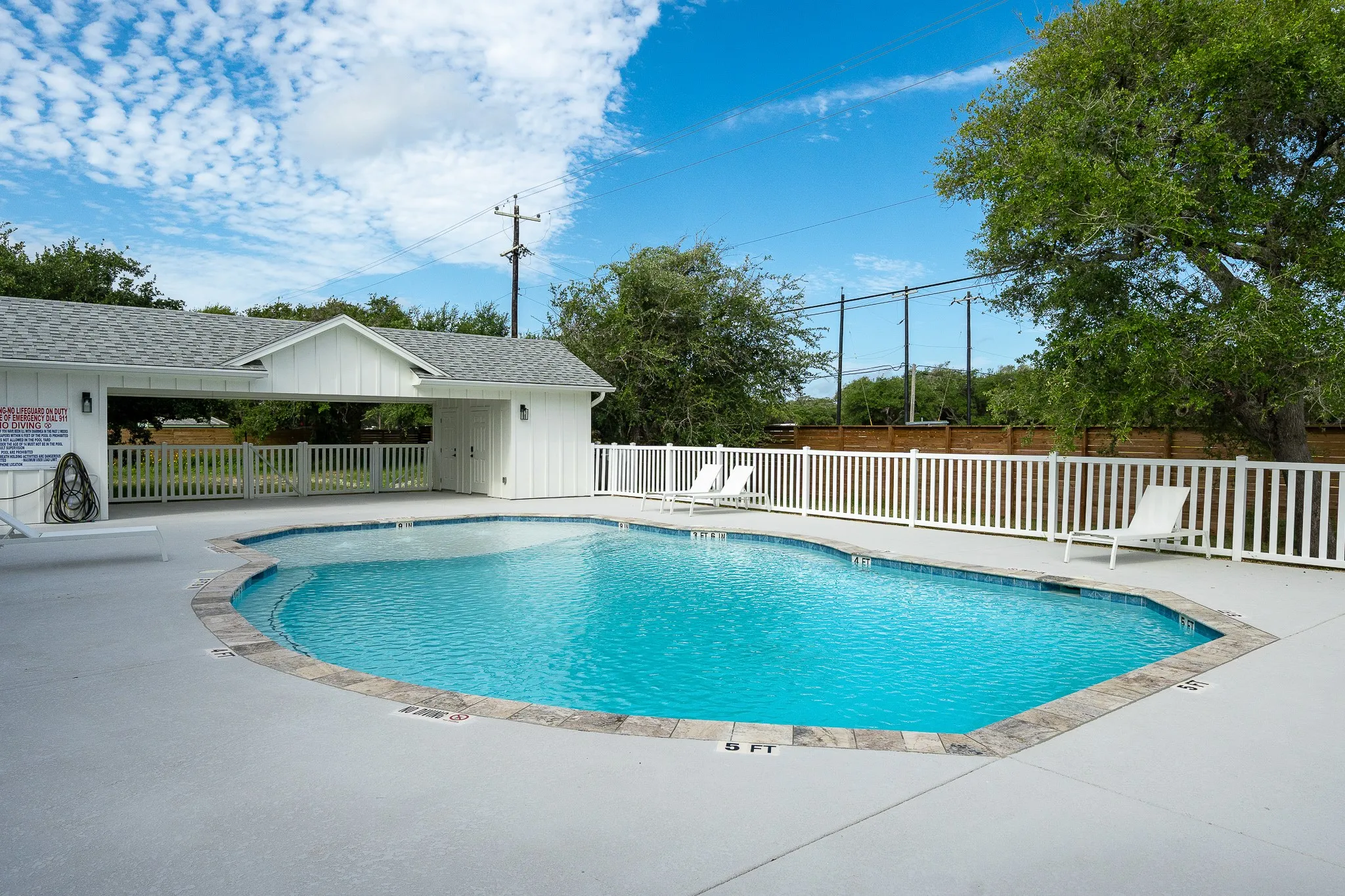 Single Family Residence For Rent in Aransas County , 136 Breezeway Drive, Rockport, Texas 78382, 3 Bedroom, 2 Bathroom, 2 Garage spaces, 1,330 Sqft, built in 2023, mls#21399873, Real Estate Agent in Rockport, Homes For Rent in Aransas county, Homes For Rent in Rockport, Realtor in Rockport Texas, Real Estate Brokerage Independent Realty Texas, Luminita Cordes Realtor
