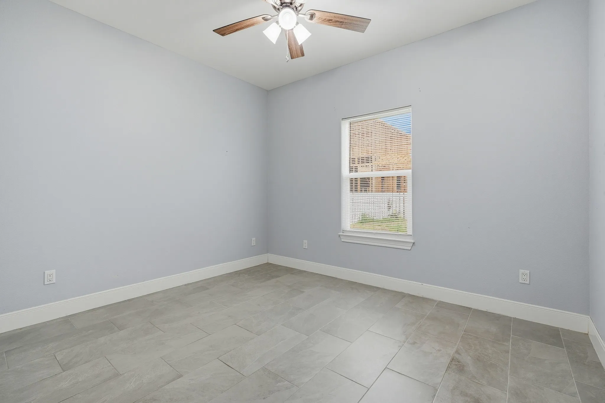 Single Family Residence For Rent in Aransas County , 136 Breezeway Drive, Rockport, Texas 78382, 3 Bedroom, 2 Bathroom, 2 Garage spaces, 1,330 Sqft, built in 2023, mls#21399873, Real Estate Agent in Rockport, Homes For Rent in Aransas county, Homes For Rent in Rockport, Realtor in Rockport Texas, Real Estate Brokerage Independent Realty Texas, Luminita Cordes Realtor