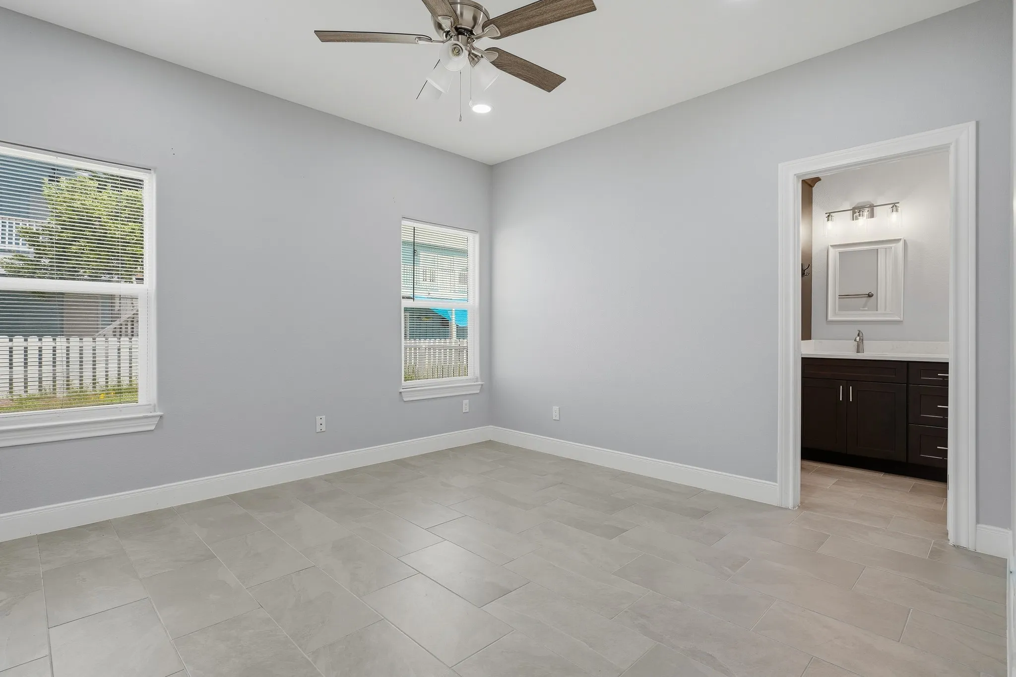 Single Family Residence For Rent in Aransas County , 136 Breezeway Drive, Rockport, Texas 78382, 3 Bedroom, 2 Bathroom, 2 Garage spaces, 1,330 Sqft, built in 2023, mls#21399873, Real Estate Agent in Rockport, Homes For Rent in Aransas county, Homes For Rent in Rockport, Realtor in Rockport Texas, Real Estate Brokerage Independent Realty Texas, Luminita Cordes Realtor