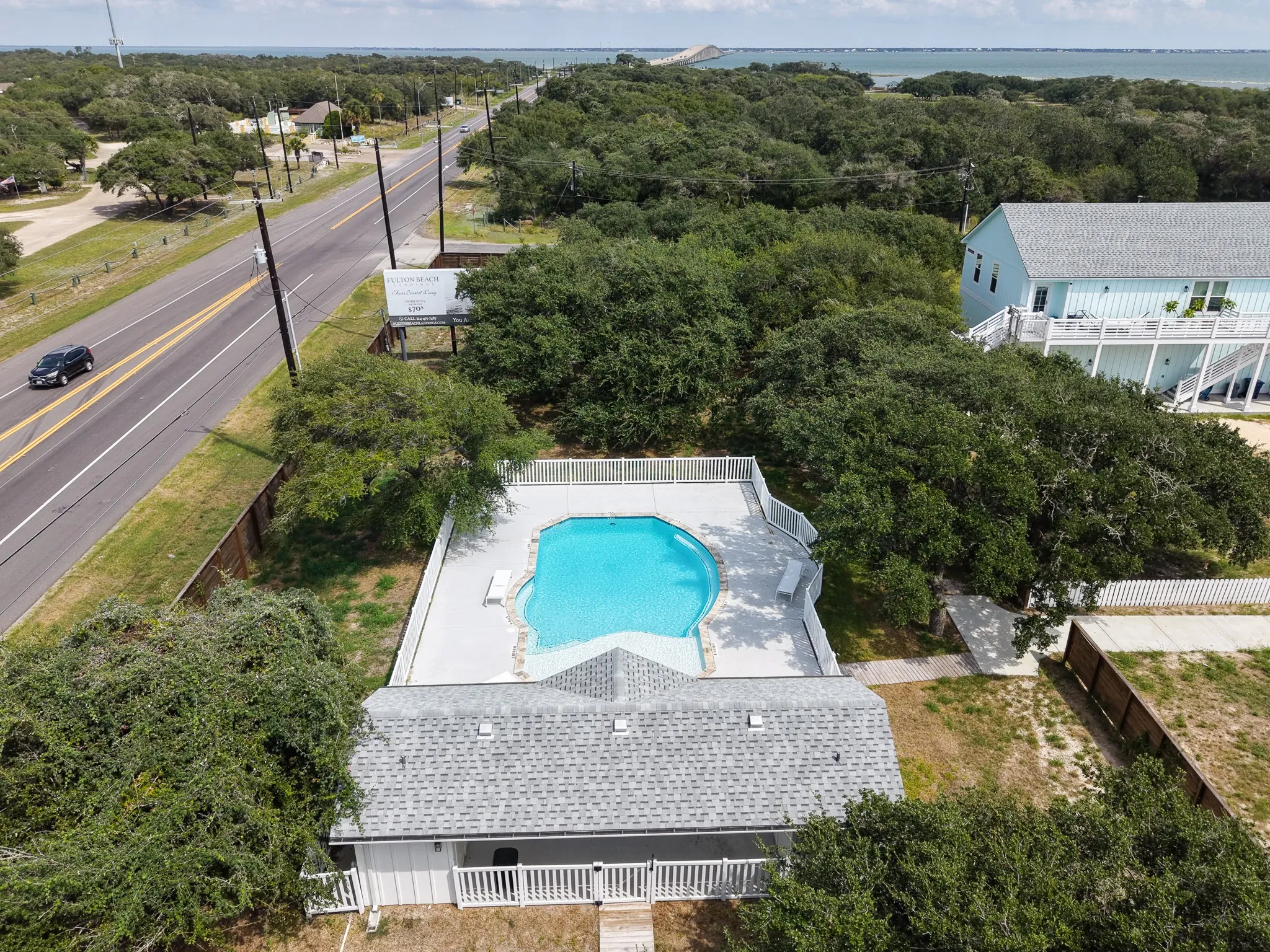 Single Family Residence For Rent in Aransas County , 136 Breezeway Drive, Rockport, Texas 78382, 3 Bedroom, 2 Bathroom, 2 Garage spaces, 1,330 Sqft, built in 2023, mls#21399873, Real Estate Agent in Rockport, Homes For Rent in Aransas county, Homes For Rent in Rockport, Realtor in Rockport Texas, Real Estate Brokerage Independent Realty Texas, Luminita Cordes Realtor