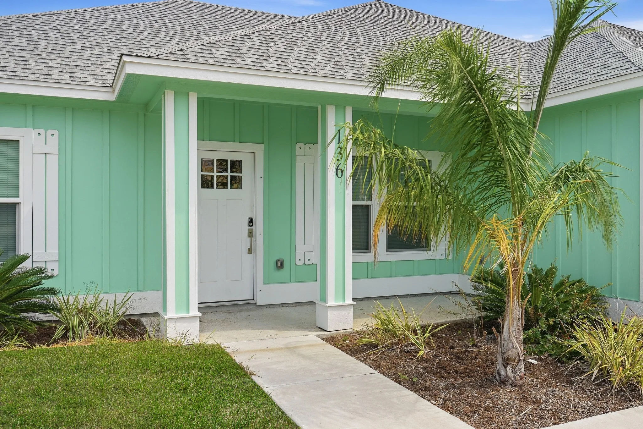 Single Family Residence For Rent in Aransas County , 136 Breezeway Drive, Rockport, Texas 78382, 3 Bedroom, 2 Bathroom, 2 Garage spaces, 1,330 Sqft, built in 2023, mls#21399873, Real Estate Agent in Rockport, Homes For Rent in Aransas county, Homes For Rent in Rockport, Realtor in Rockport Texas, Real Estate Brokerage Independent Realty Texas, Luminita Cordes Realtor