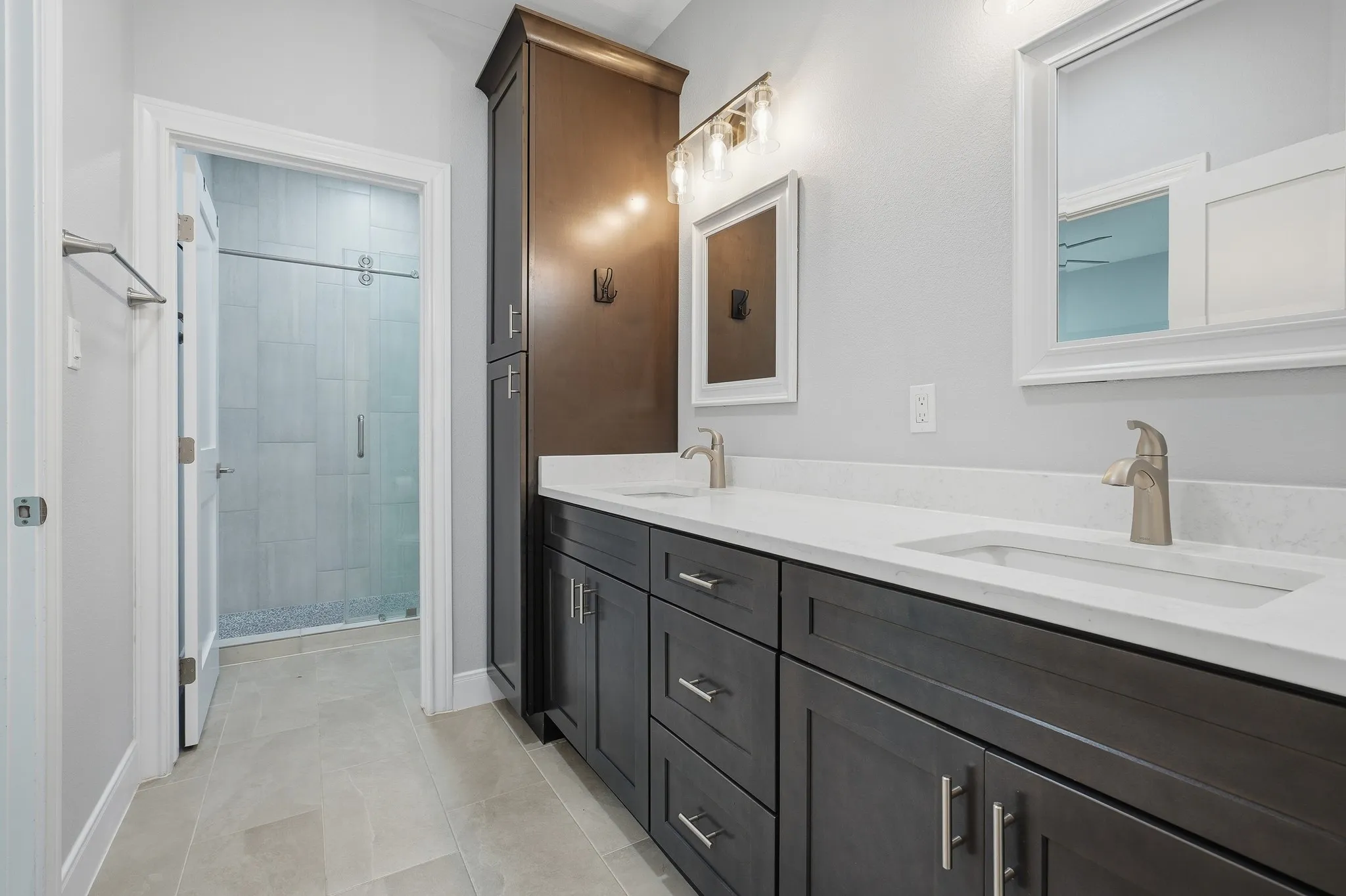 Single Family Residence For Rent in Aransas County , 136 Breezeway Drive, Rockport, Texas 78382, 3 Bedroom, 2 Bathroom, 2 Garage spaces, 1,330 Sqft, built in 2023, mls#21399873, Real Estate Agent in Rockport, Homes For Rent in Aransas county, Homes For Rent in Rockport, Realtor in Rockport Texas, Real Estate Brokerage Independent Realty Texas, Luminita Cordes Realtor