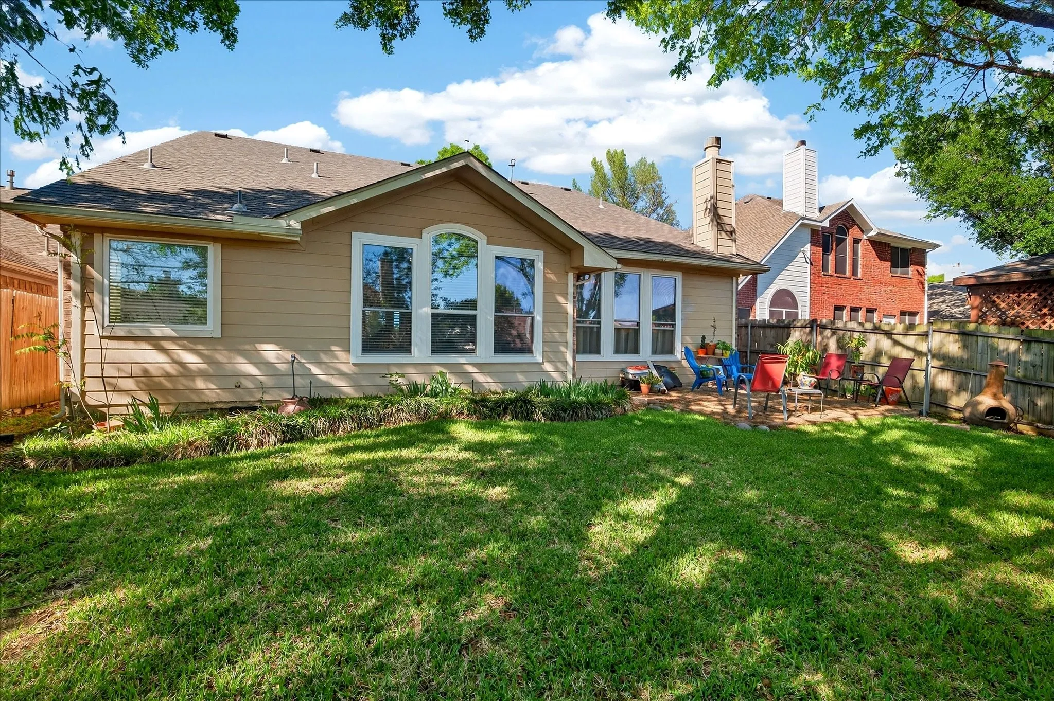 Single Family Residence For Sale in Collin County , 3329 Woodglen Drive, Mc Kinney, Texas 75071, 4 Bedroom, 2 Bathroom, 2 Garage spaces, 2,343 Sqft, built in 1998, mls#21401454, Real Estate Agent in Mc Kinney, Homes For Sale in Collin county, Homes For Sale in Mc Kinney, Realtor in Mc Kinney Texas, Real Estate Brokerage Independent Realty Texas, Luminita Cordes Realtor