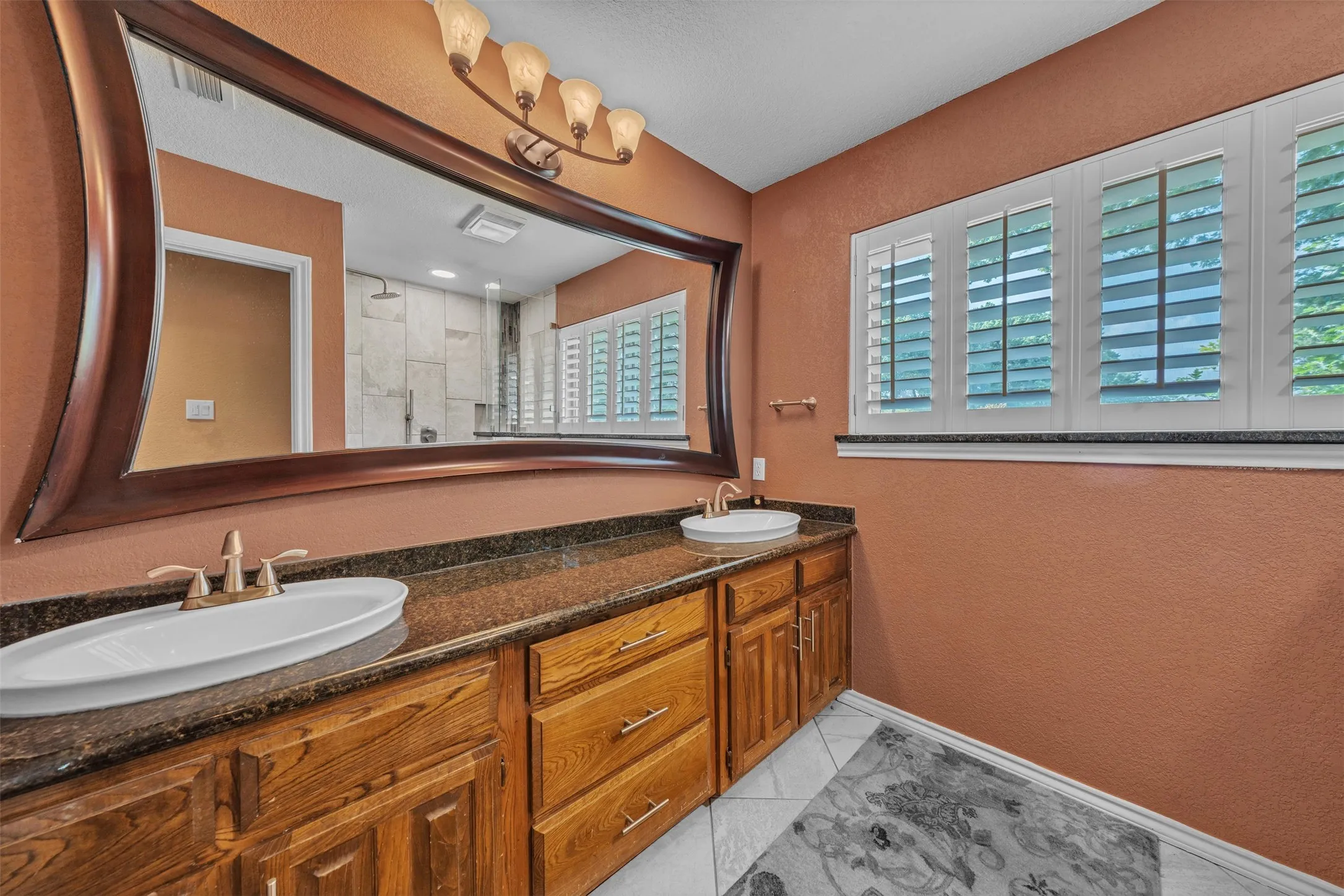 Hall Bath with Shower