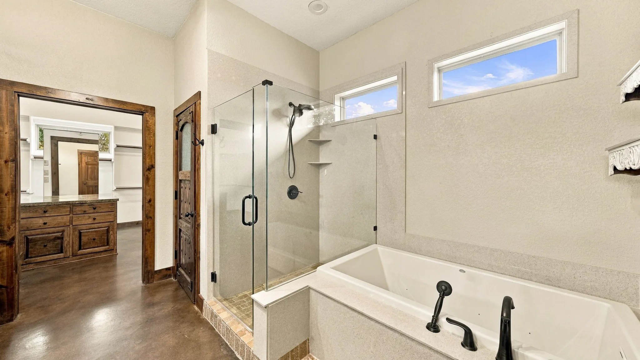 Single Family Residence For Sale in Palo Pinto County , 550 Post Oak Road, Gordon, Texas 76453, 3 Bedroom, 3 Bathroom, 2 Garage spaces, 3,236 Sqft, built in 2009, mls#21394990, Real Estate Agent in Gordon, Homes For Sale in Palo Pinto county, Homes For Sale in Gordon, Realtor in Gordon Texas, Real Estate Brokerage Independent Realty Texas, Luminita Cordes Realtor
