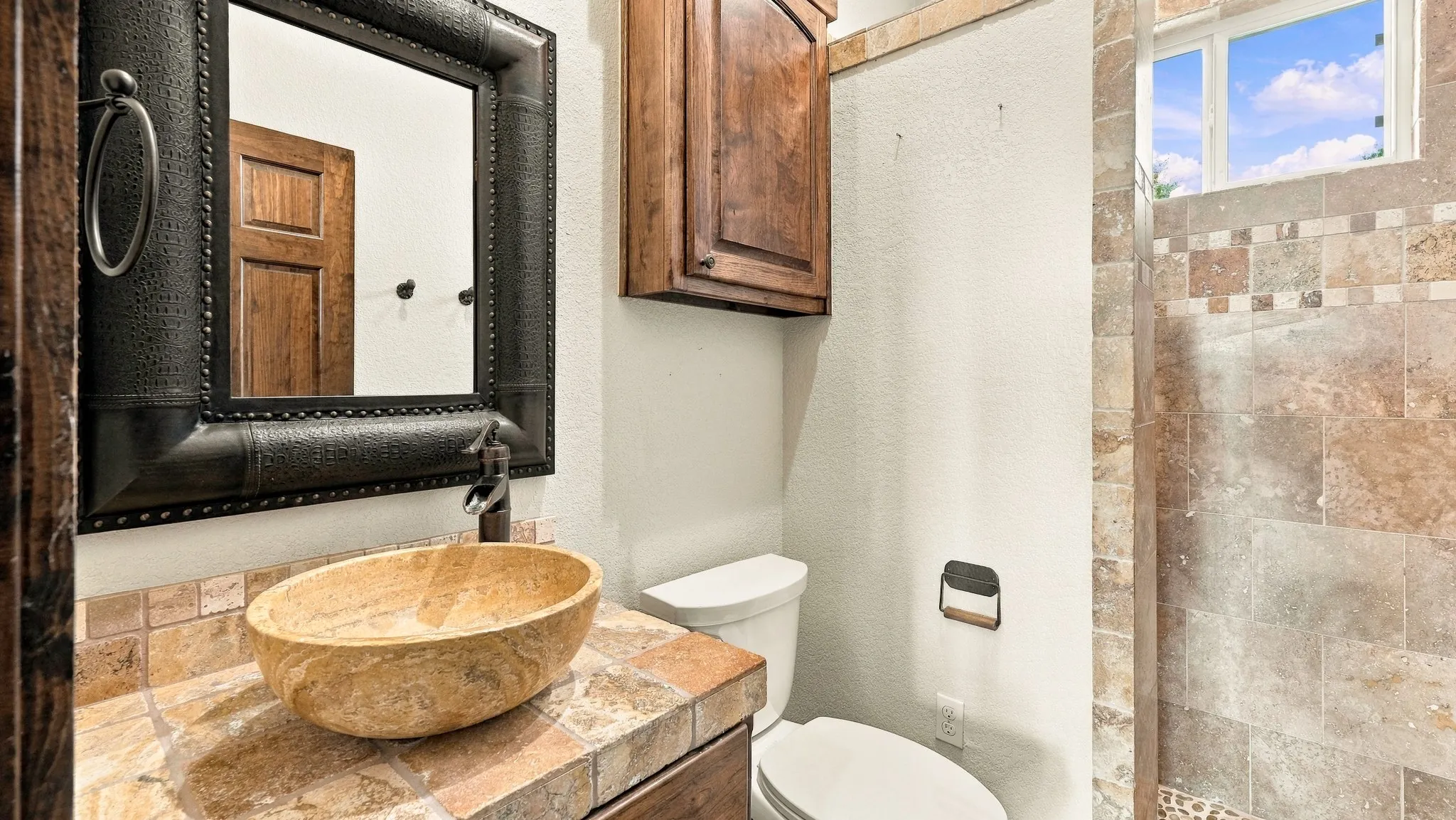 Single Family Residence For Sale in Palo Pinto County , 550 Post Oak Road, Gordon, Texas 76453, 3 Bedroom, 3 Bathroom, 2 Garage spaces, 3,236 Sqft, built in 2009, mls#21394990, Real Estate Agent in Gordon, Homes For Sale in Palo Pinto county, Homes For Sale in Gordon, Realtor in Gordon Texas, Real Estate Brokerage Independent Realty Texas, Luminita Cordes Realtor