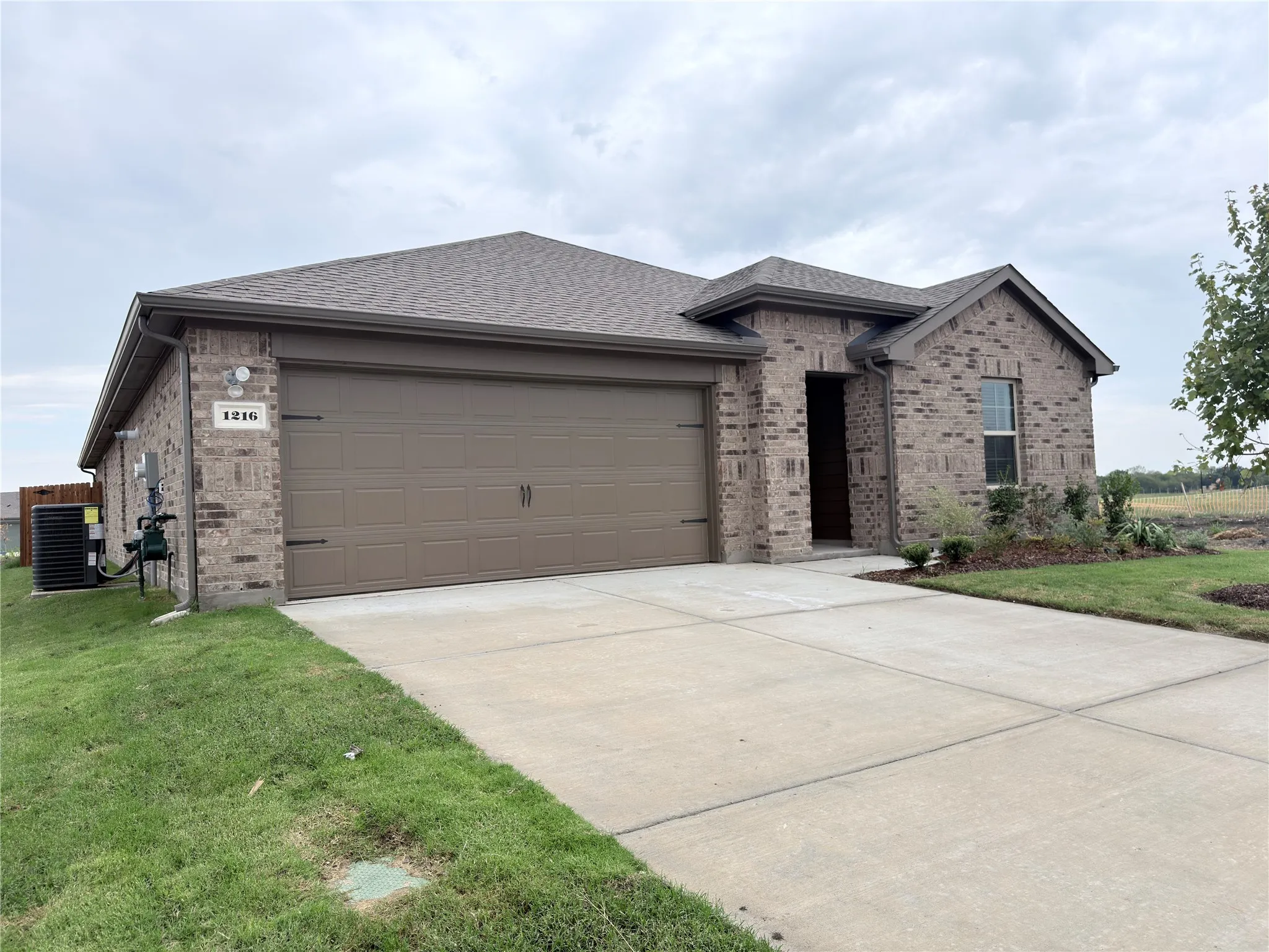 Single Family Residence For Rent in Hunt County , 1216 Brook Lane, Caddo Mills, Texas 75135, 4 Bedroom, 3 Bathroom, 2 Garage spaces, 2,090 Sqft, built in 2026, mls#21401463, Real Estate Agent in Caddo Mills, Homes For Rent in Hunt county, Homes For Rent in Caddo Mills, Realtor in Caddo Mills Texas, Real Estate Brokerage Independent Realty Texas, Luminita Cordes Realtor