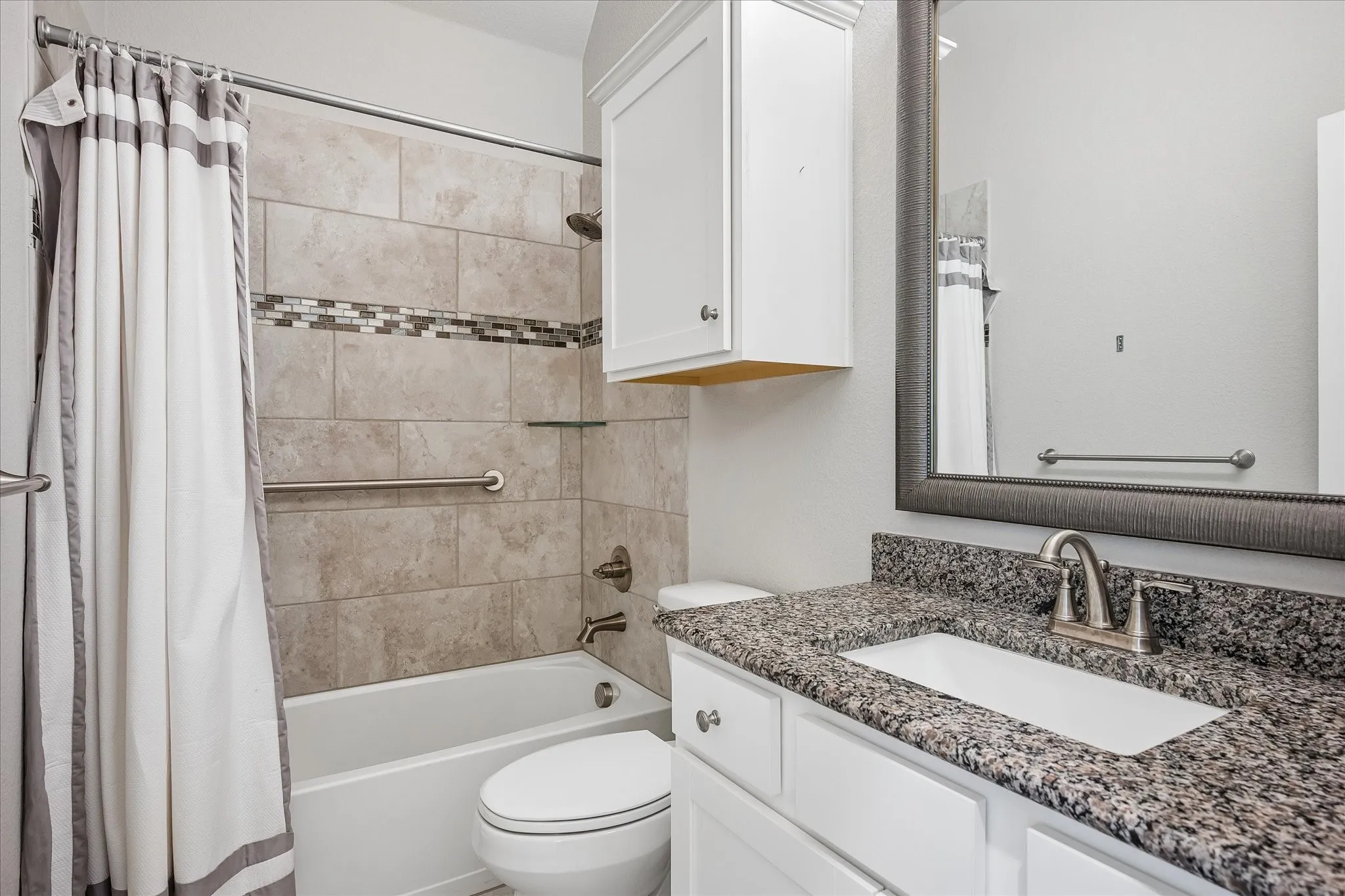 Single Family Residence For Sale in Tarrant County , 5120 Cantle Court, Fort Worth, Texas 76036, 3 Bedroom, 2 Bathroom, 2 Garage spaces, 2,126 Sqft, built in 2020, mls#21401467, Real Estate Agent in Fort Worth, Homes For Sale in Tarrant county, Homes For Sale in Fort Worth, Realtor in Fort Worth Texas, Real Estate Brokerage Independent Realty Texas, Luminita Cordes Realtor
