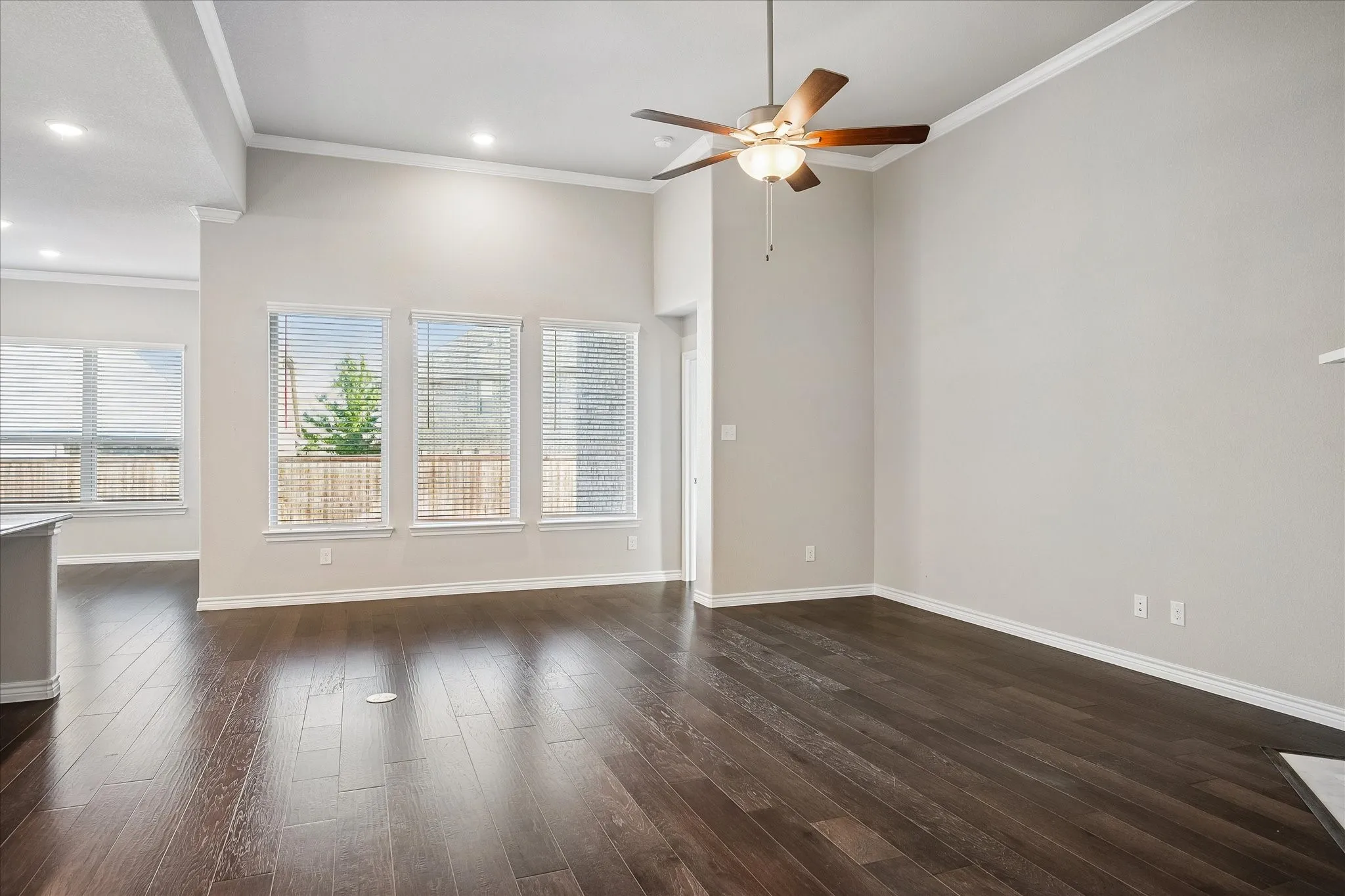 Single Family Residence For Sale in Tarrant County , 5120 Cantle Court, Fort Worth, Texas 76036, 3 Bedroom, 2 Bathroom, 2 Garage spaces, 2,126 Sqft, built in 2020, mls#21401467, Real Estate Agent in Fort Worth, Homes For Sale in Tarrant county, Homes For Sale in Fort Worth, Realtor in Fort Worth Texas, Real Estate Brokerage Independent Realty Texas, Luminita Cordes Realtor