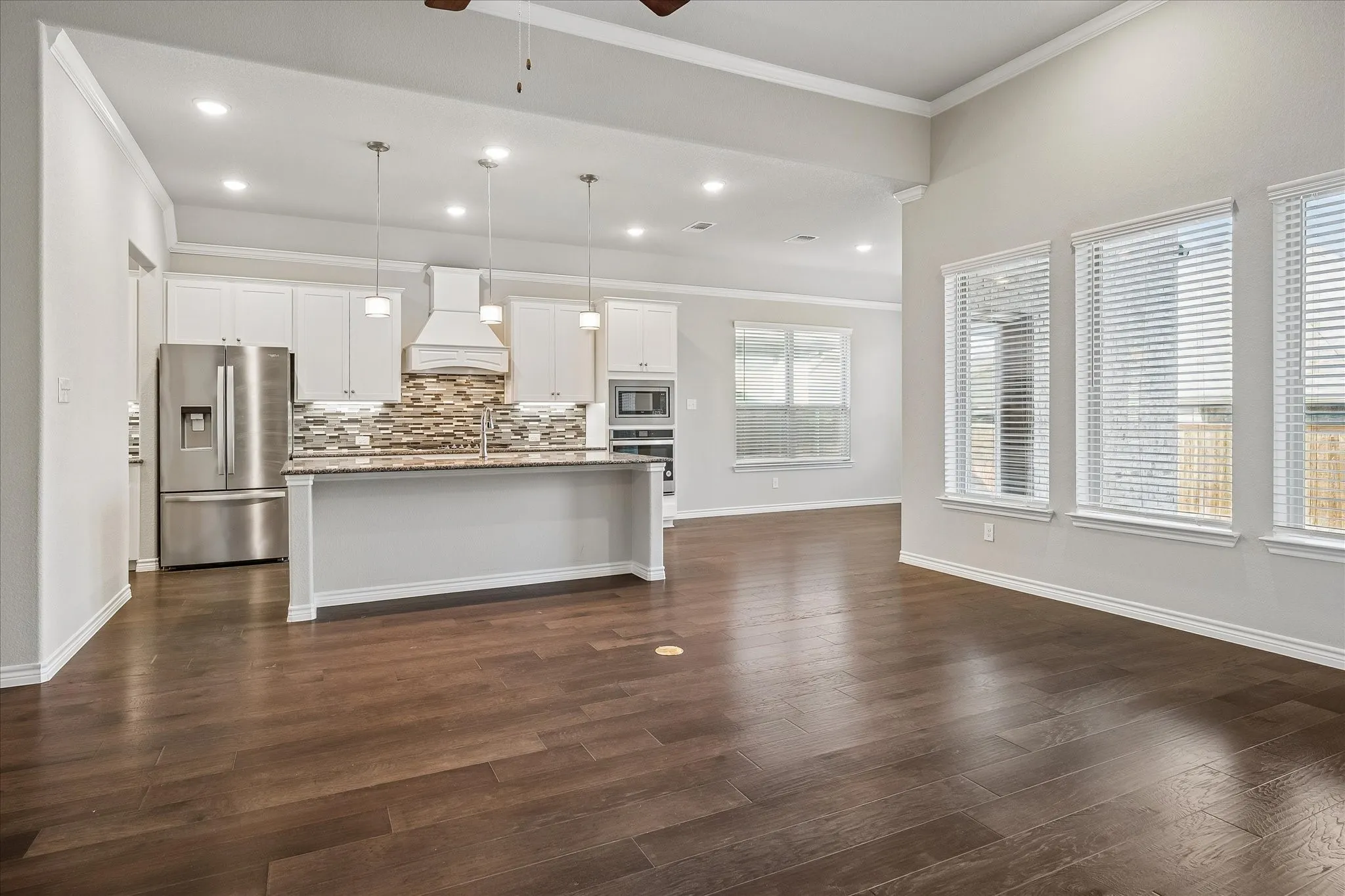 Single Family Residence For Sale in Tarrant County , 5120 Cantle Court, Fort Worth, Texas 76036, 3 Bedroom, 2 Bathroom, 2 Garage spaces, 2,126 Sqft, built in 2020, mls#21401467, Real Estate Agent in Fort Worth, Homes For Sale in Tarrant county, Homes For Sale in Fort Worth, Realtor in Fort Worth Texas, Real Estate Brokerage Independent Realty Texas, Luminita Cordes Realtor
