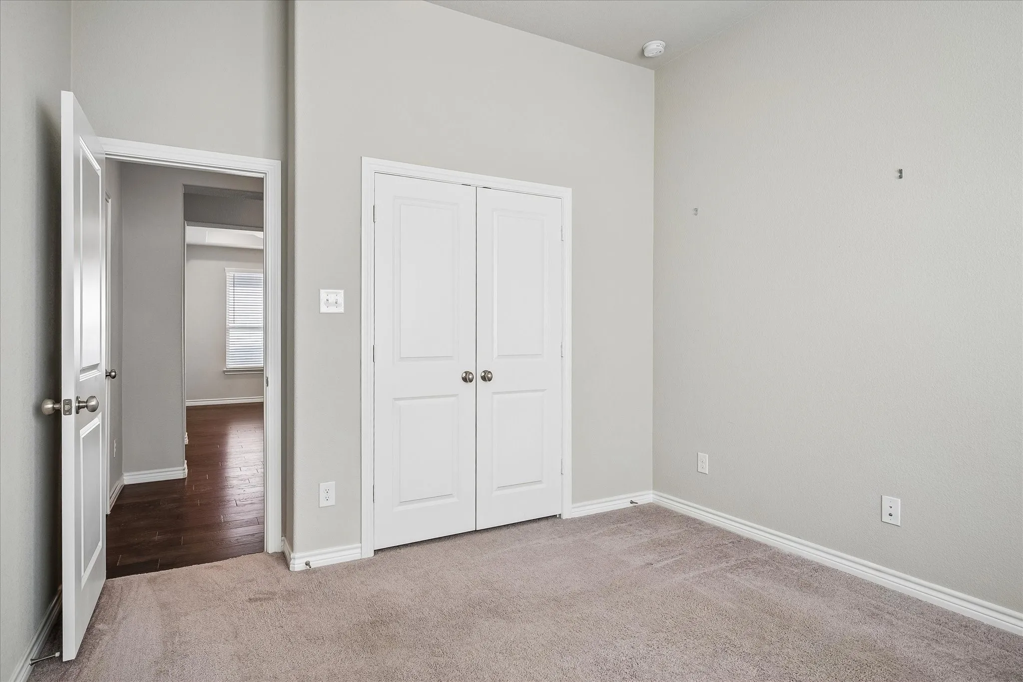 Single Family Residence For Sale in Tarrant County , 5120 Cantle Court, Fort Worth, Texas 76036, 3 Bedroom, 2 Bathroom, 2 Garage spaces, 2,126 Sqft, built in 2020, mls#21401467, Real Estate Agent in Fort Worth, Homes For Sale in Tarrant county, Homes For Sale in Fort Worth, Realtor in Fort Worth Texas, Real Estate Brokerage Independent Realty Texas, Luminita Cordes Realtor