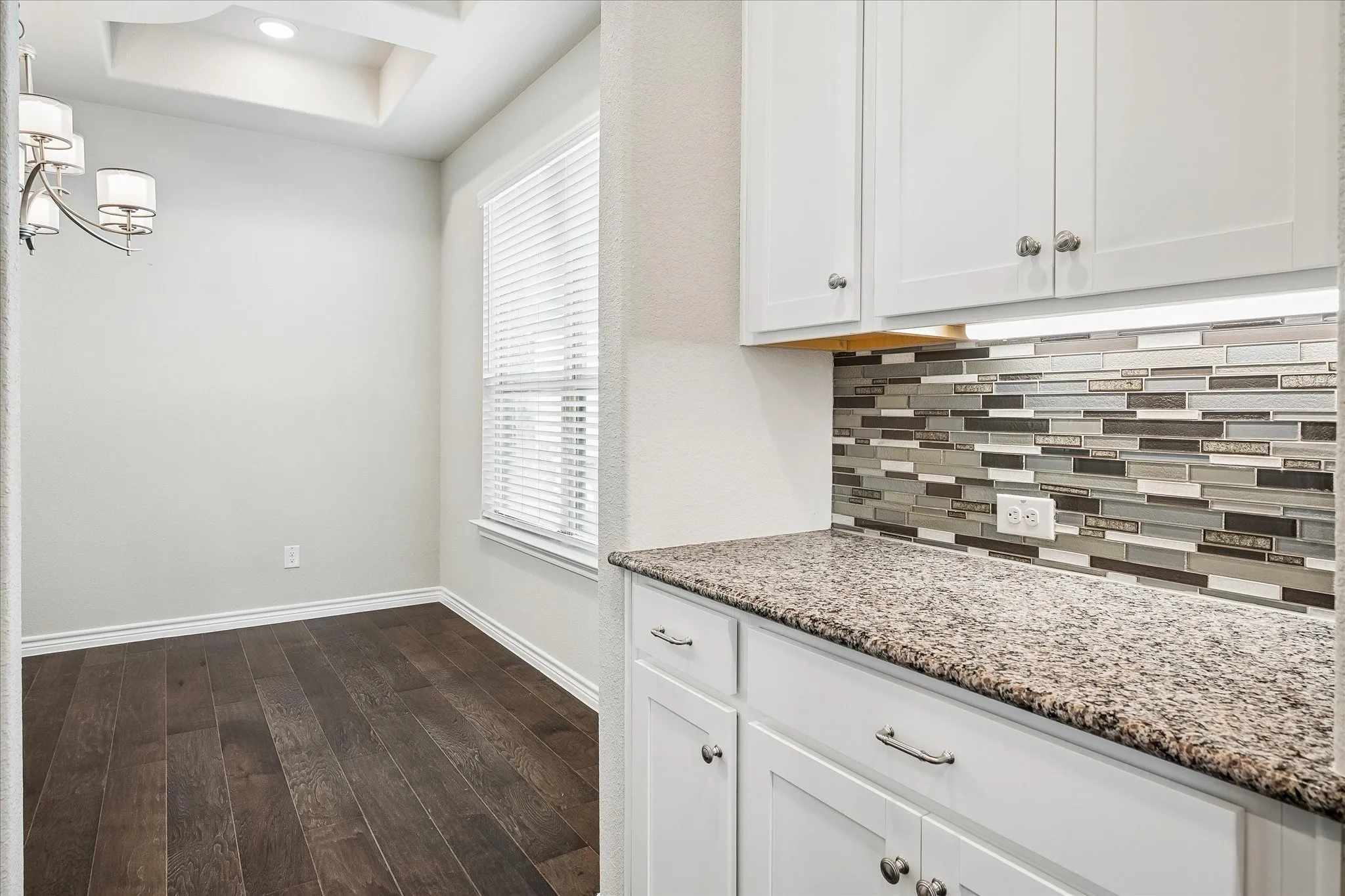 Single Family Residence For Sale in Tarrant County , 5120 Cantle Court, Fort Worth, Texas 76036, 3 Bedroom, 2 Bathroom, 2 Garage spaces, 2,126 Sqft, built in 2020, mls#21401467, Real Estate Agent in Fort Worth, Homes For Sale in Tarrant county, Homes For Sale in Fort Worth, Realtor in Fort Worth Texas, Real Estate Brokerage Independent Realty Texas, Luminita Cordes Realtor