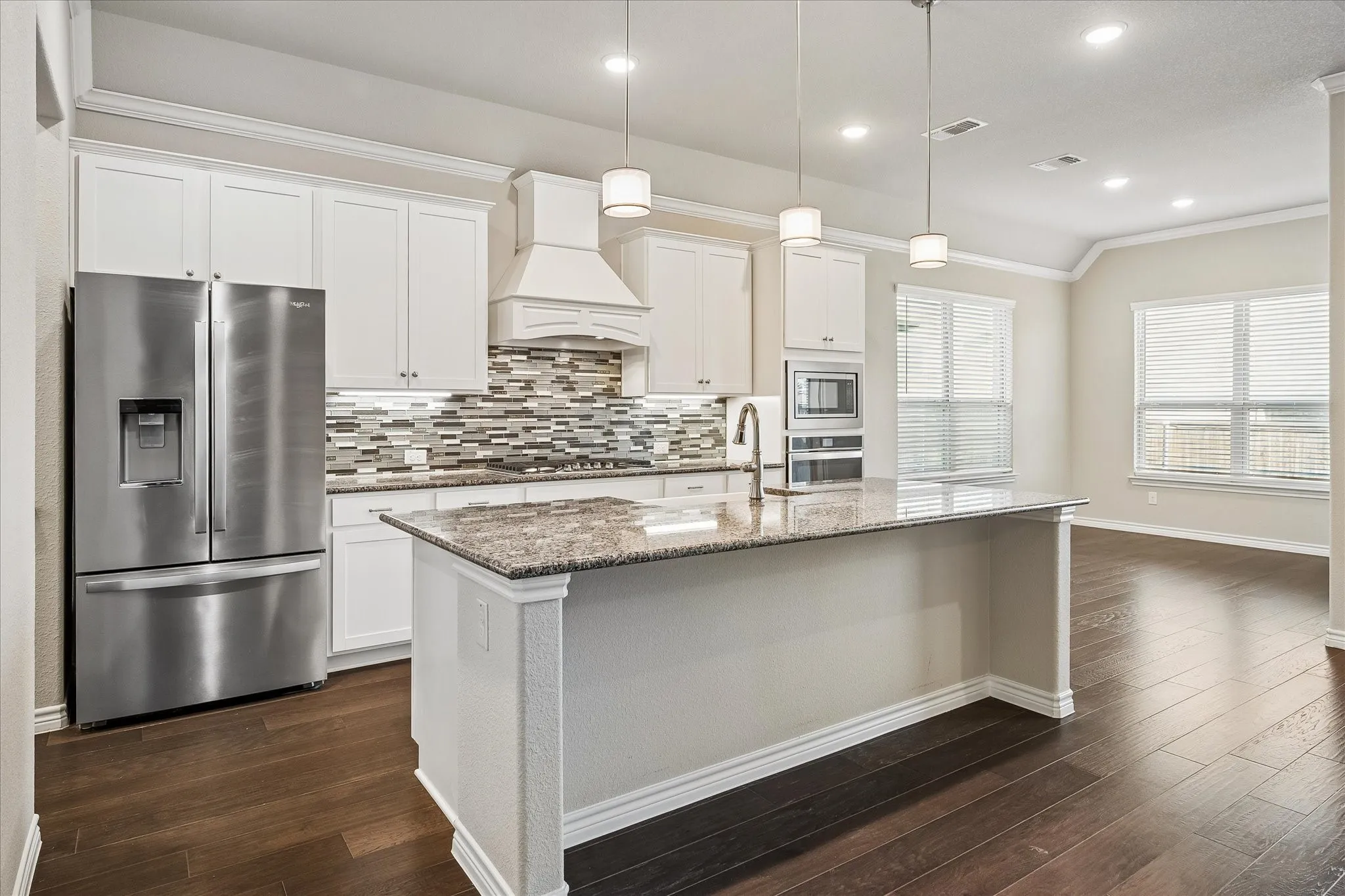 Single Family Residence For Sale in Tarrant County , 5120 Cantle Court, Fort Worth, Texas 76036, 3 Bedroom, 2 Bathroom, 2 Garage spaces, 2,126 Sqft, built in 2020, mls#21401467, Real Estate Agent in Fort Worth, Homes For Sale in Tarrant county, Homes For Sale in Fort Worth, Realtor in Fort Worth Texas, Real Estate Brokerage Independent Realty Texas, Luminita Cordes Realtor