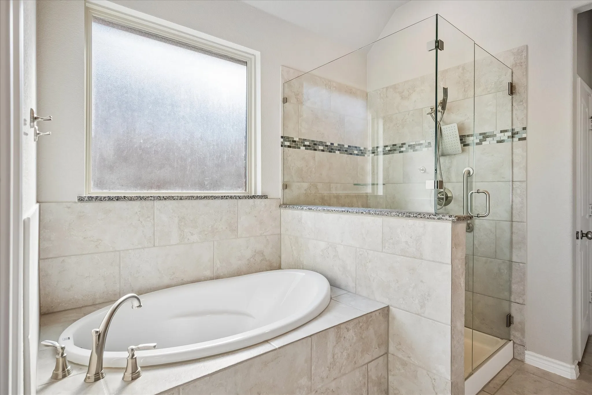 Single Family Residence For Sale in Tarrant County , 5120 Cantle Court, Fort Worth, Texas 76036, 3 Bedroom, 2 Bathroom, 2 Garage spaces, 2,126 Sqft, built in 2020, mls#21401467, Real Estate Agent in Fort Worth, Homes For Sale in Tarrant county, Homes For Sale in Fort Worth, Realtor in Fort Worth Texas, Real Estate Brokerage Independent Realty Texas, Luminita Cordes Realtor