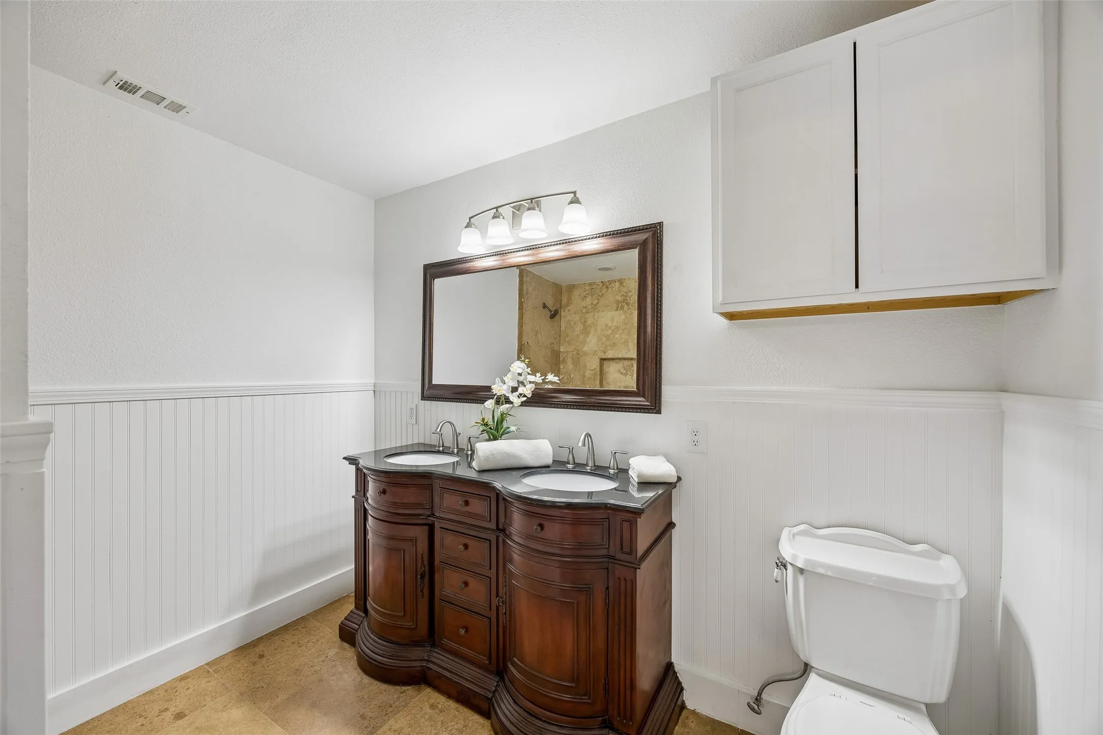 Single Family Residence For Sale in Dallas County , 3335 Burlingdell Avenue, Dallas, Texas 75211, 4 Bedroom, 2 Bathroom, 1 Garage spaces, 1,988 Sqft, built in 1950, mls#21401448, Real Estate Agent in Dallas, Homes For Sale in Dallas county, Homes For Sale in Dallas, Realtor in Dallas Texas, Real Estate Brokerage Independent Realty Texas, Luminita Cordes Realtor