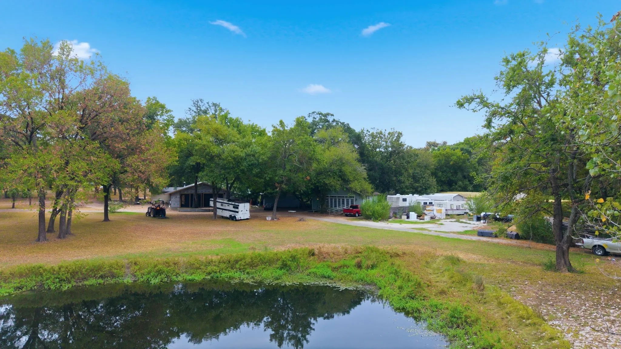 Single Family Residence For Sale in Hunt County , 2757 Lancer Road, Greenville, Texas 75401, 4 Bedroom, 3 Bathroom, Garage spaces, 4,196 Sqft, built in 1975, mls#21401252, Real Estate Agent in Greenville, Homes For Sale in Hunt county, Homes For Sale in Greenville, Realtor in Greenville Texas, Real Estate Brokerage Independent Realty Texas, Luminita Cordes Realtor
