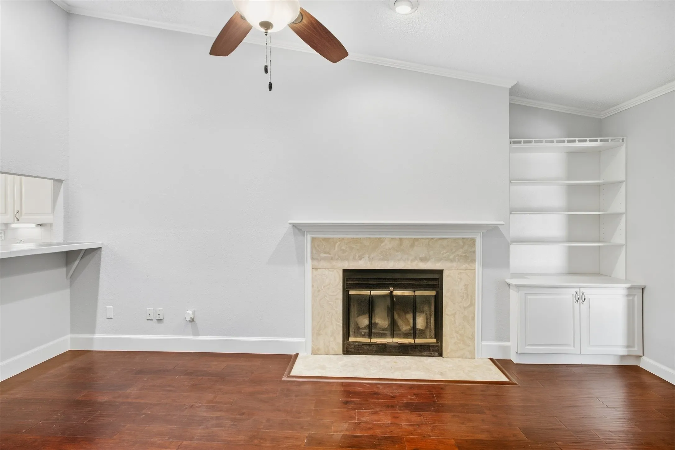Condominium For Rent in Tarrant County , 2732 Copper Creek Drive 202, Arlington, Texas 76006, 2 Bedroom, 2 Bathroom, Garage spaces, 952 Sqft, built in 1983, mls#21401209, Real Estate Agent in Arlington, Homes For Rent in Tarrant county, Homes For Rent in Arlington, Realtor in Arlington Texas, Real Estate Brokerage Independent Realty Texas, Luminita Cordes Realtor
