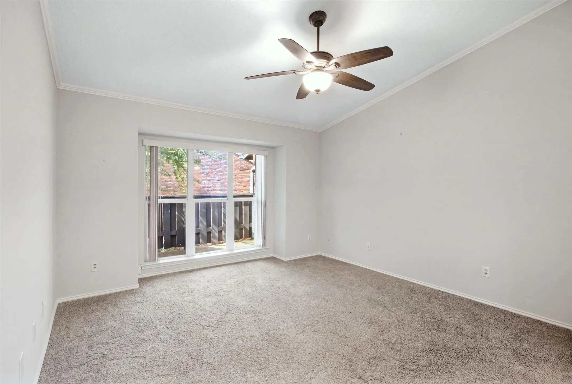 Condominium For Rent in Tarrant County , 2732 Copper Creek Drive 202, Arlington, Texas 76006, 2 Bedroom, 2 Bathroom, Garage spaces, 952 Sqft, built in 1983, mls#21401209, Real Estate Agent in Arlington, Homes For Rent in Tarrant county, Homes For Rent in Arlington, Realtor in Arlington Texas, Real Estate Brokerage Independent Realty Texas, Luminita Cordes Realtor