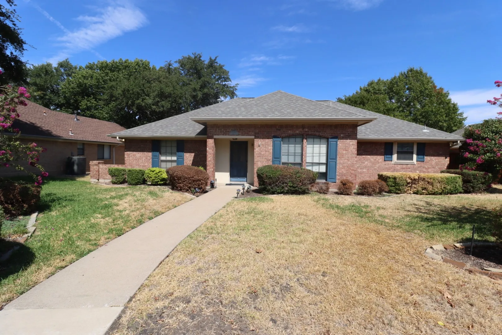 Single Family Residence For Sale in Collin County , 3709 Racquet Court, Plano, Texas 75023, 3 Bedroom, 2 Bathroom, 2 Garage spaces, 1,893 Sqft, built in 1984, mls#21401378, Real Estate Agent in Plano, Homes For Sale in Collin county, Homes For Sale in Plano, Realtor in Plano Texas, Real Estate Brokerage Independent Realty Texas, Luminita Cordes Realtor