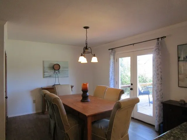 Single Family Residence For Rent in Hill County , 1311 Overlook Drive, Whitney, Texas 76692, 4 Bedroom, 3 Bathroom, 2 Garage spaces, 1,846 Sqft, built in 1996, mls#21401475, Real Estate Agent in Whitney, Homes For Rent in Hill county, Homes For Rent in Whitney, Realtor in Whitney Texas, Real Estate Brokerage Independent Realty Texas, Luminita Cordes Realtor