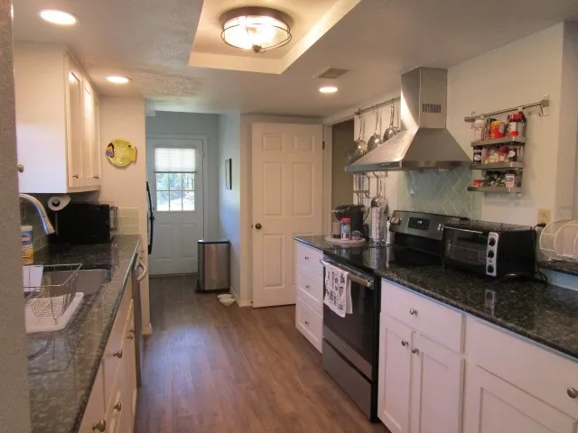 Single Family Residence For Rent in Hill County , 1311 Overlook Drive, Whitney, Texas 76692, 4 Bedroom, 3 Bathroom, 2 Garage spaces, 1,846 Sqft, built in 1996, mls#21401475, Real Estate Agent in Whitney, Homes For Rent in Hill county, Homes For Rent in Whitney, Realtor in Whitney Texas, Real Estate Brokerage Independent Realty Texas, Luminita Cordes Realtor