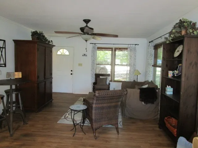 Single Family Residence For Rent in Hill County , 1311 Overlook Drive, Whitney, Texas 76692, 4 Bedroom, 3 Bathroom, 2 Garage spaces, 1,846 Sqft, built in 1996, mls#21401475, Real Estate Agent in Whitney, Homes For Rent in Hill county, Homes For Rent in Whitney, Realtor in Whitney Texas, Real Estate Brokerage Independent Realty Texas, Luminita Cordes Realtor