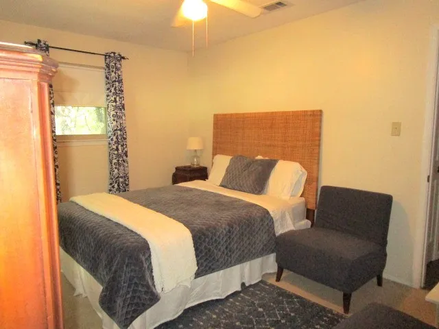 Single Family Residence For Rent in Hill County , 1311 Overlook Drive, Whitney, Texas 76692, 4 Bedroom, 3 Bathroom, 2 Garage spaces, 1,846 Sqft, built in 1996, mls#21401475, Real Estate Agent in Whitney, Homes For Rent in Hill county, Homes For Rent in Whitney, Realtor in Whitney Texas, Real Estate Brokerage Independent Realty Texas, Luminita Cordes Realtor