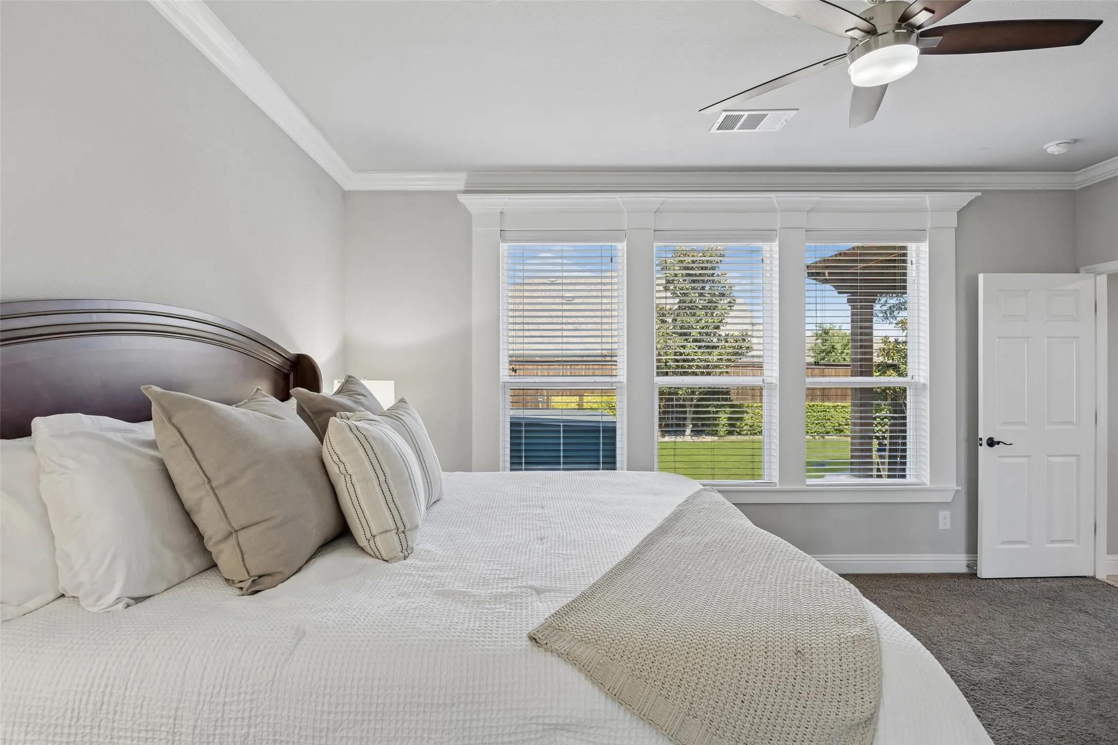 Single Family Residence For Rent in Collin County , 813 Allbright Road, Celina, Texas 75009, 5 Bedroom, 3 Bathroom, 3 Garage spaces, 3,271 Sqft, built in 2015, mls#21401101, Real Estate Agent in Celina, Homes For Rent in Collin county, Homes For Rent in Celina, Realtor in Celina Texas, Real Estate Brokerage Independent Realty Texas, Luminita Cordes Realtor