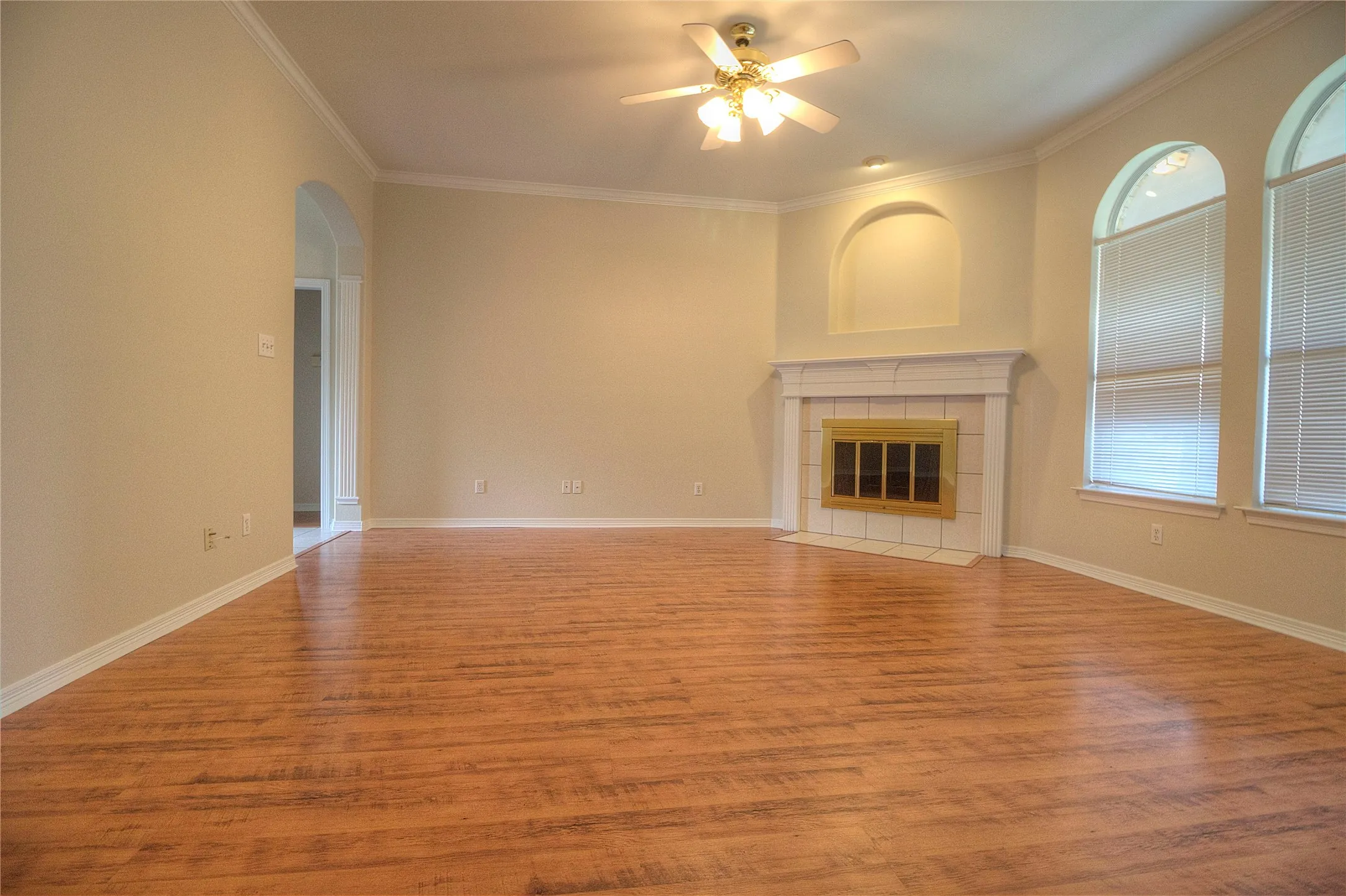 Single Family Residence For Rent in Tarrant County , 7655 Cypress Court, North Richland Hills, Texas 76182, 4 Bedroom, 2 Bathroom, 2 Garage spaces, 1,848 Sqft, built in 1996, mls#21401312, Real Estate Agent in North Richland Hills, Homes For Rent in Tarrant county, Homes For Rent in North Richland Hills, Realtor in North Richland Hills Texas, Real Estate Brokerage Independent Realty Texas, Luminita Cordes Realtor