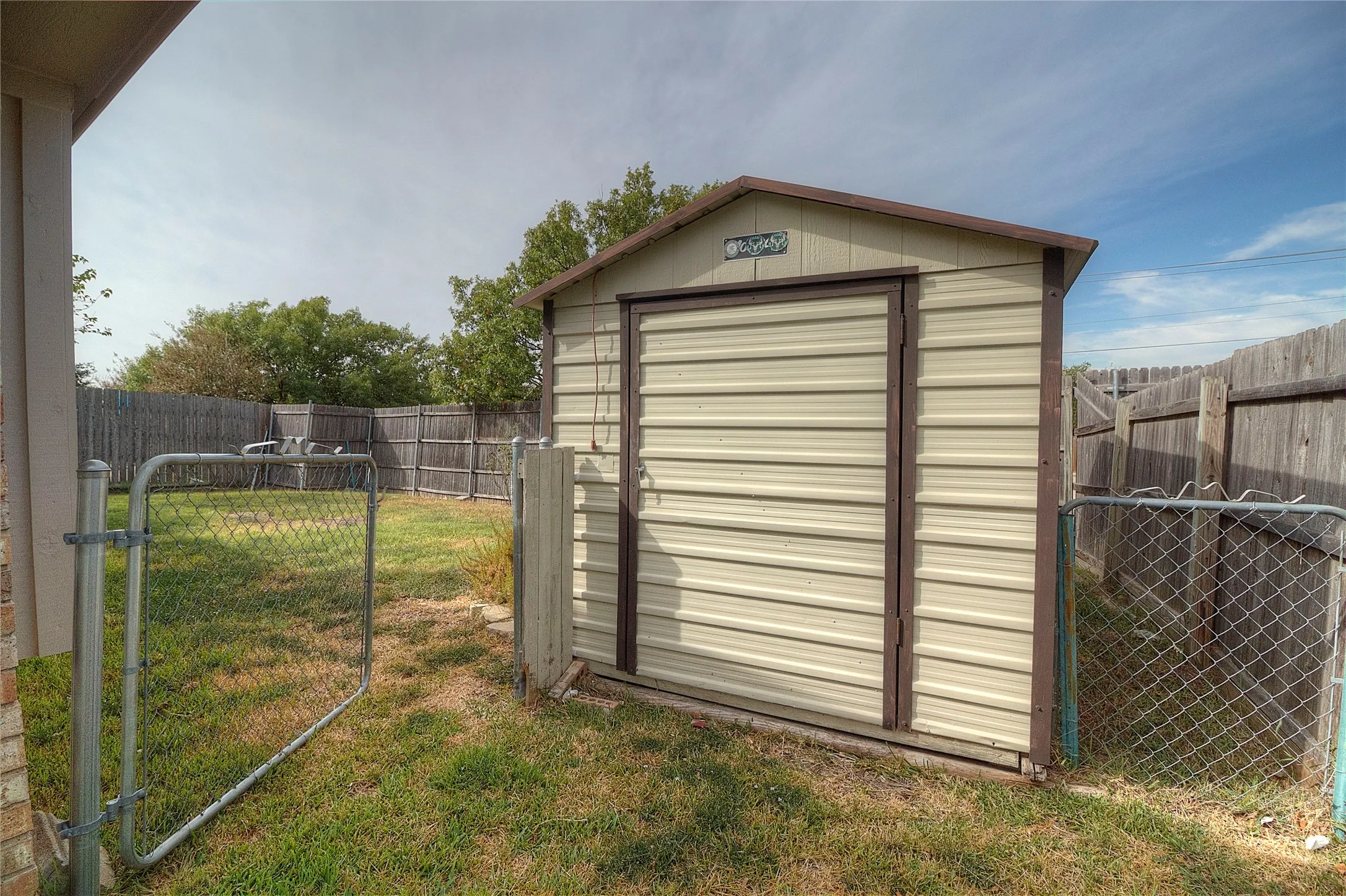 Single Family Residence For Rent in Tarrant County , 7655 Cypress Court, North Richland Hills, Texas 76182, 4 Bedroom, 2 Bathroom, 2 Garage spaces, 1,848 Sqft, built in 1996, mls#21401312, Real Estate Agent in North Richland Hills, Homes For Rent in Tarrant county, Homes For Rent in North Richland Hills, Realtor in North Richland Hills Texas, Real Estate Brokerage Independent Realty Texas, Luminita Cordes Realtor
