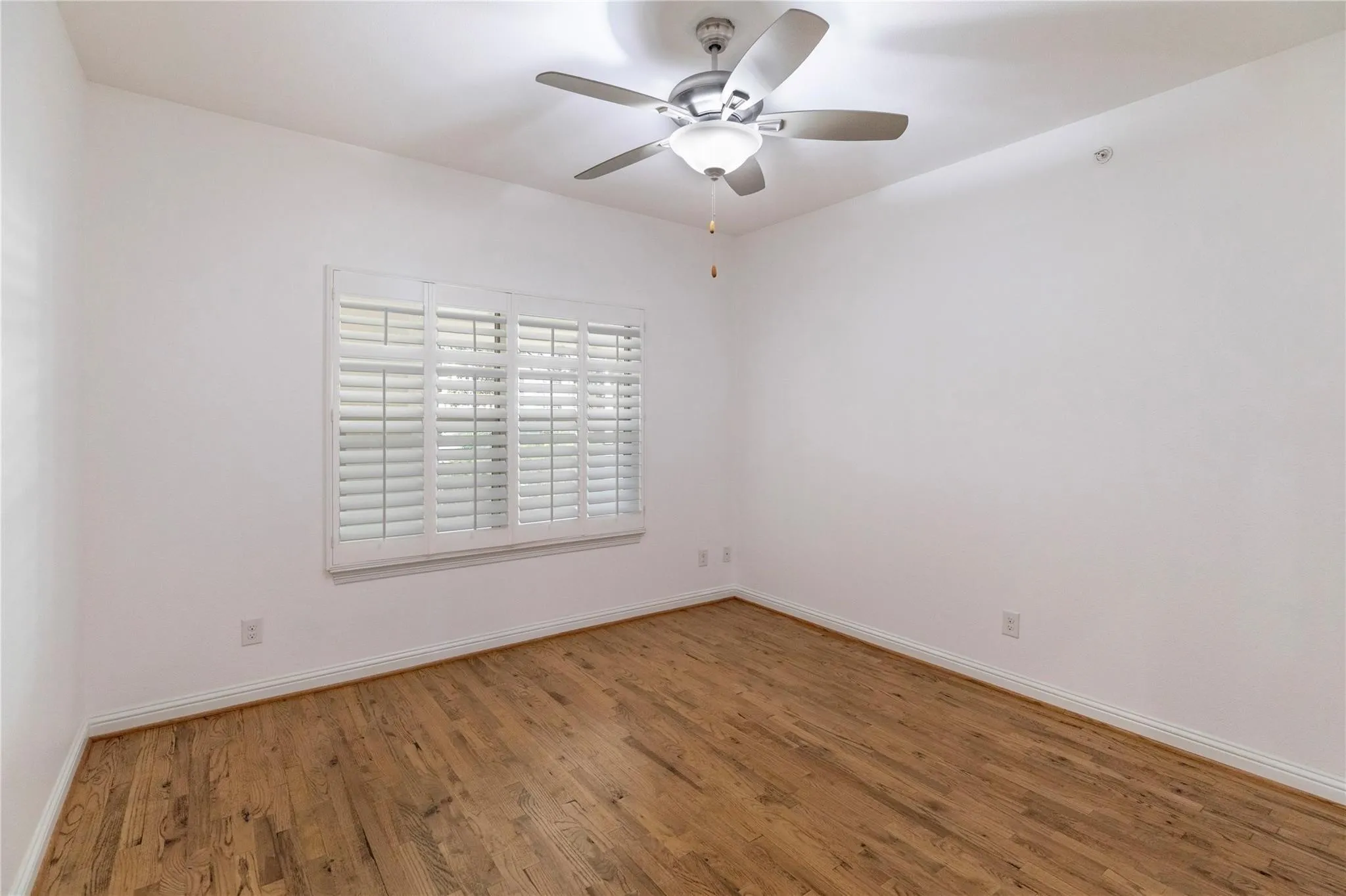 Condominium For Rent in Denton County , 500 Waters Edge Drive 313, Lake Dallas, Texas 75065, 3 Bedroom, 2 Bathroom, 2 Garage spaces, 1,696 Sqft, built in 2014, mls#21397640, Real Estate Agent in Lake Dallas, Homes For Rent in Denton county, Homes For Rent in Lake Dallas, Realtor in Lake Dallas Texas, Real Estate Brokerage Independent Realty Texas, Luminita Cordes Realtor