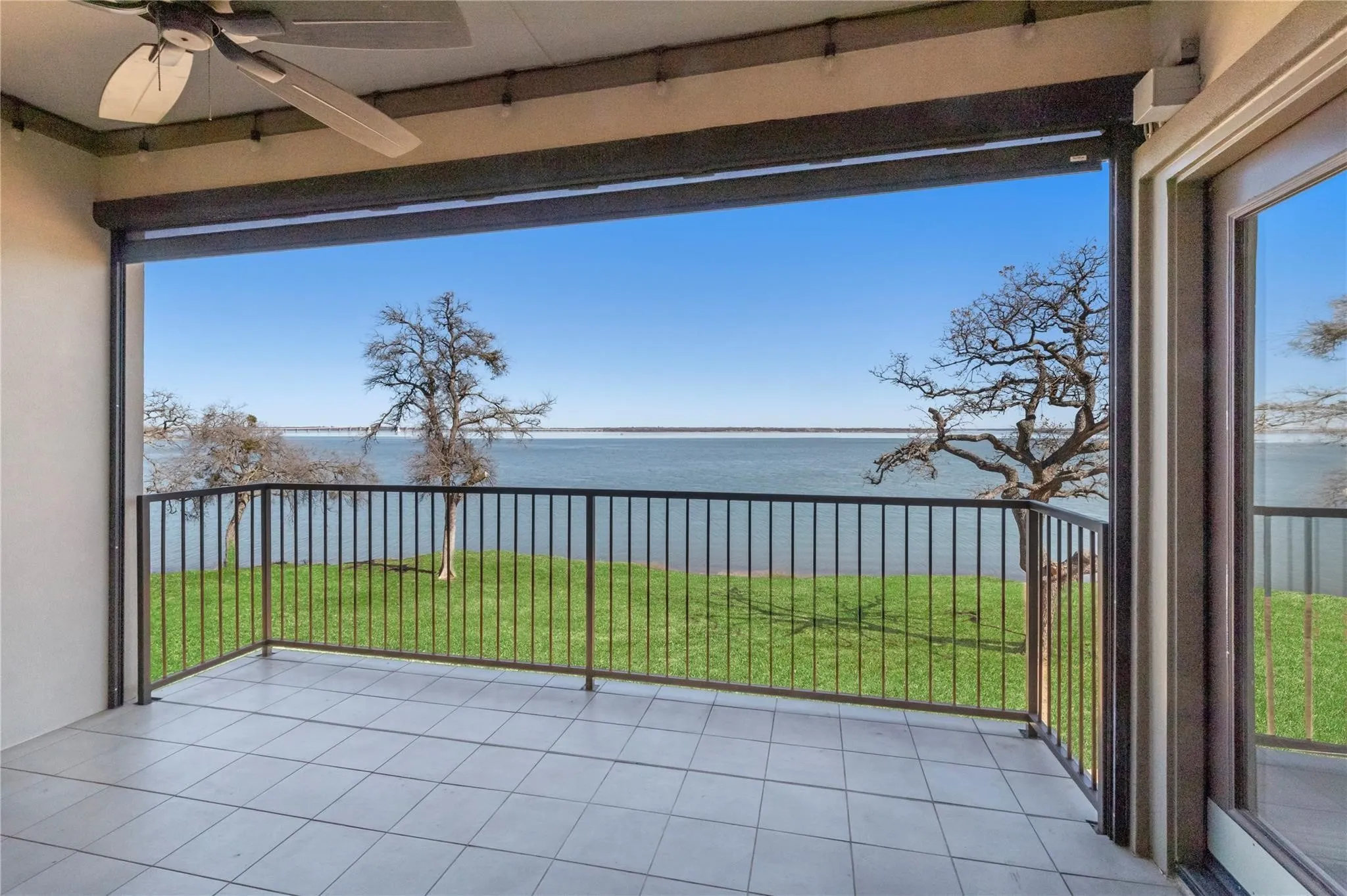 Condominium For Rent in Denton County , 500 Waters Edge Drive 313, Lake Dallas, Texas 75065, 3 Bedroom, 2 Bathroom, 2 Garage spaces, 1,696 Sqft, built in 2014, mls#21397640, Real Estate Agent in Lake Dallas, Homes For Rent in Denton county, Homes For Rent in Lake Dallas, Realtor in Lake Dallas Texas, Real Estate Brokerage Independent Realty Texas, Luminita Cordes Realtor