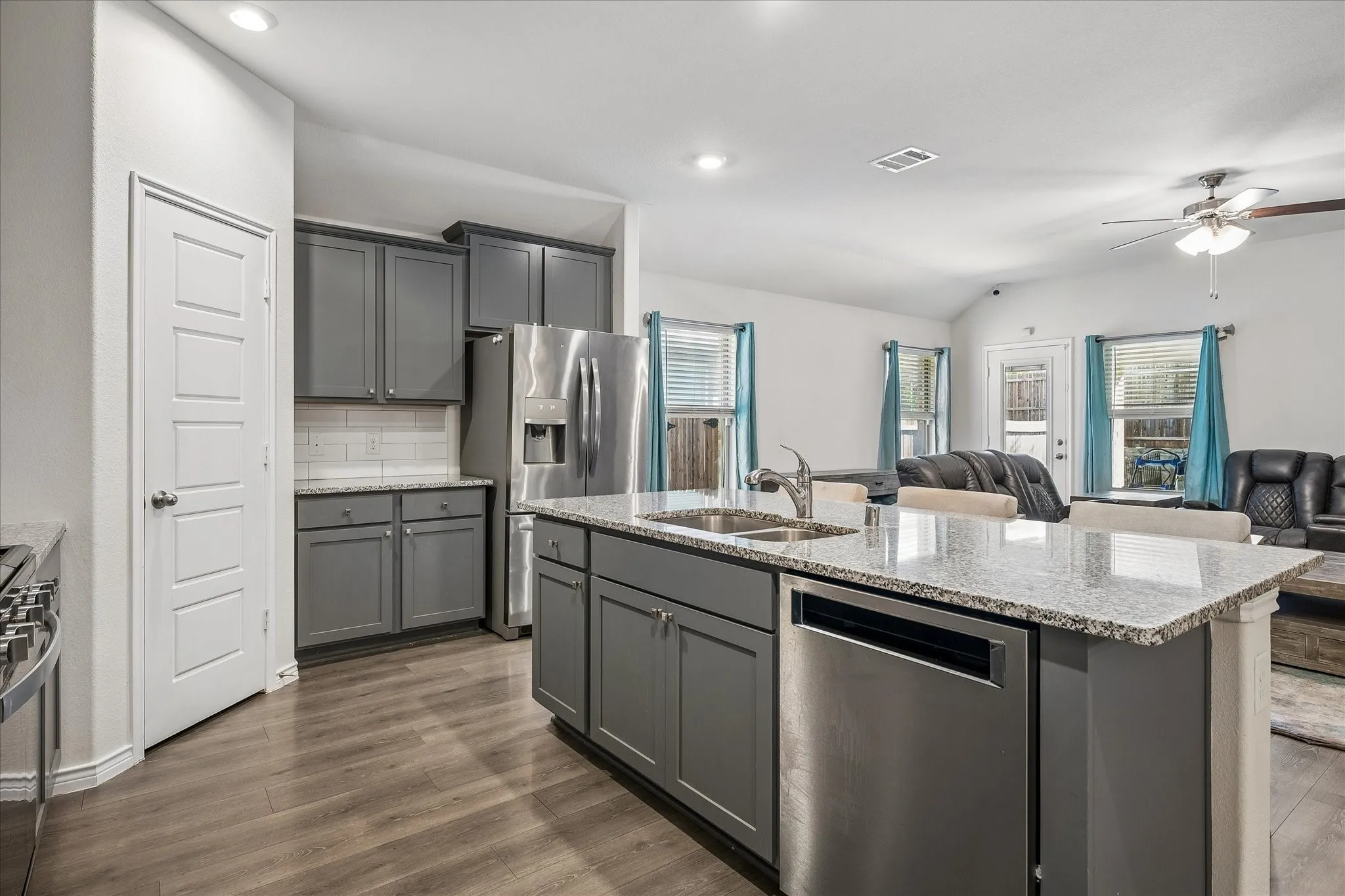 Single Family Residence For Sale in Collin County , 2195 Agarita Way, Princeton, Texas 75407, 4 Bedroom, 3 Bathroom, 2 Garage spaces, 2,089 Sqft, built in 2021, mls#21400711, Real Estate Agent in Princeton, Homes For Sale in Collin county, Homes For Sale in Princeton, Realtor in Princeton Texas, Real Estate Brokerage Independent Realty Texas, Luminita Cordes Realtor