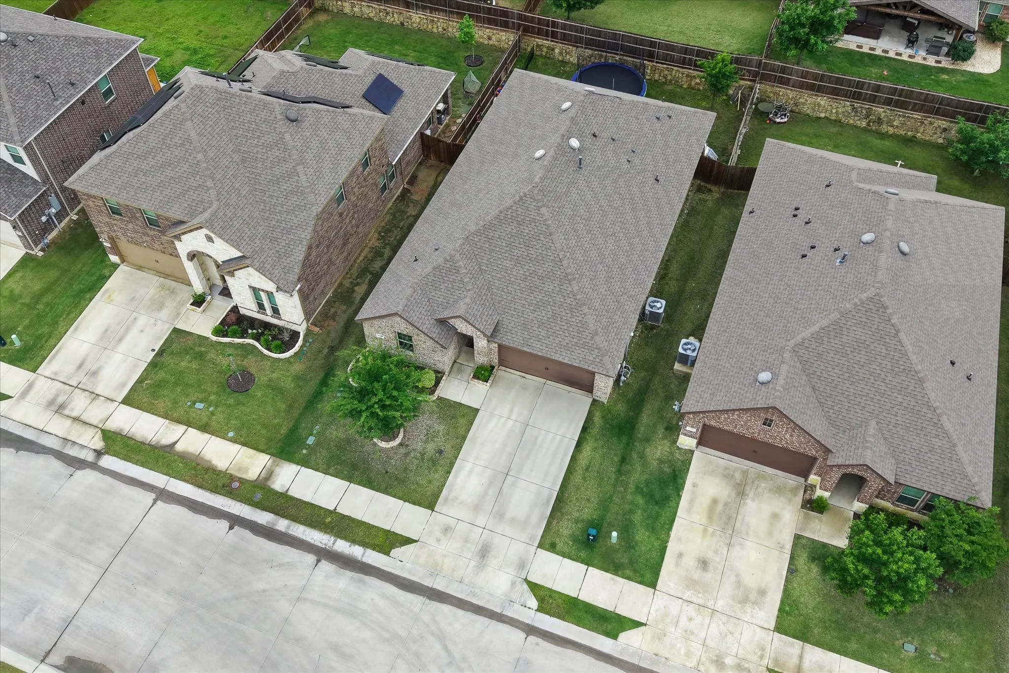 Single Family Residence For Sale in Collin County , 2195 Agarita Way, Princeton, Texas 75407, 4 Bedroom, 3 Bathroom, 2 Garage spaces, 2,089 Sqft, built in 2021, mls#21400711, Real Estate Agent in Princeton, Homes For Sale in Collin county, Homes For Sale in Princeton, Realtor in Princeton Texas, Real Estate Brokerage Independent Realty Texas, Luminita Cordes Realtor