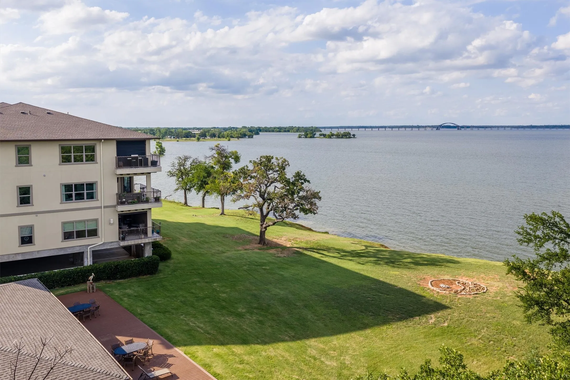 Condominium For Sale in Denton County , 500 Waters Edge Drive 313, Lake Dallas, Texas 75065, 3 Bedroom, 2 Bathroom, 2 Garage spaces, 1,696 Sqft, built in 2014, mls#21397625, Real Estate Agent in Lake Dallas, Homes For Sale in Denton county, Homes For Sale in Lake Dallas, Realtor in Lake Dallas Texas, Real Estate Brokerage Independent Realty Texas, Luminita Cordes Realtor