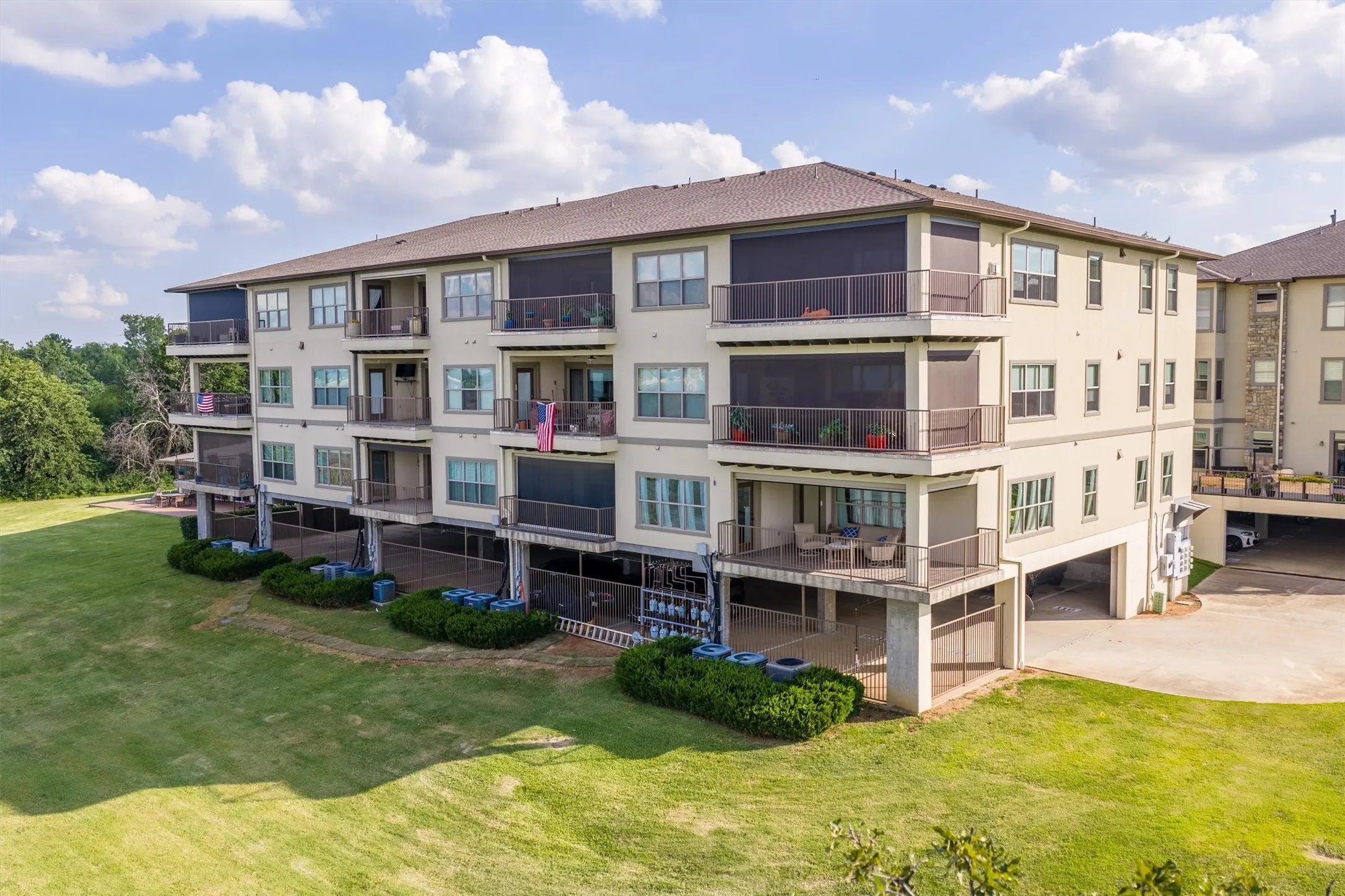 Condominium For Sale in Denton County , 500 Waters Edge Drive 313, Lake Dallas, Texas 75065, 3 Bedroom, 2 Bathroom, 2 Garage spaces, 1,696 Sqft, built in 2014, mls#21397625, Real Estate Agent in Lake Dallas, Homes For Sale in Denton county, Homes For Sale in Lake Dallas, Realtor in Lake Dallas Texas, Real Estate Brokerage Independent Realty Texas, Luminita Cordes Realtor