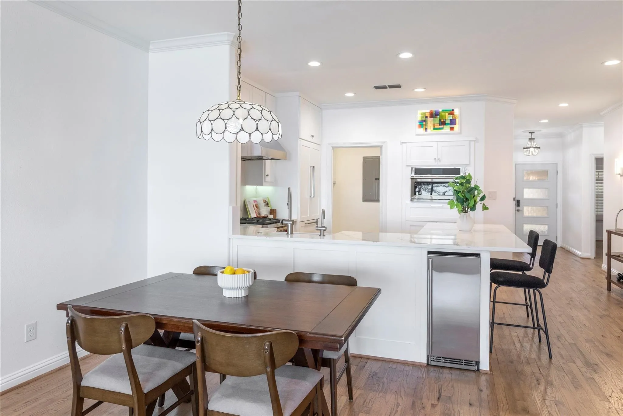 Condominium For Sale in Denton County , 500 Waters Edge Drive 313, Lake Dallas, Texas 75065, 3 Bedroom, 2 Bathroom, 2 Garage spaces, 1,696 Sqft, built in 2014, mls#21397625, Real Estate Agent in Lake Dallas, Homes For Sale in Denton county, Homes For Sale in Lake Dallas, Realtor in Lake Dallas Texas, Real Estate Brokerage Independent Realty Texas, Luminita Cordes Realtor