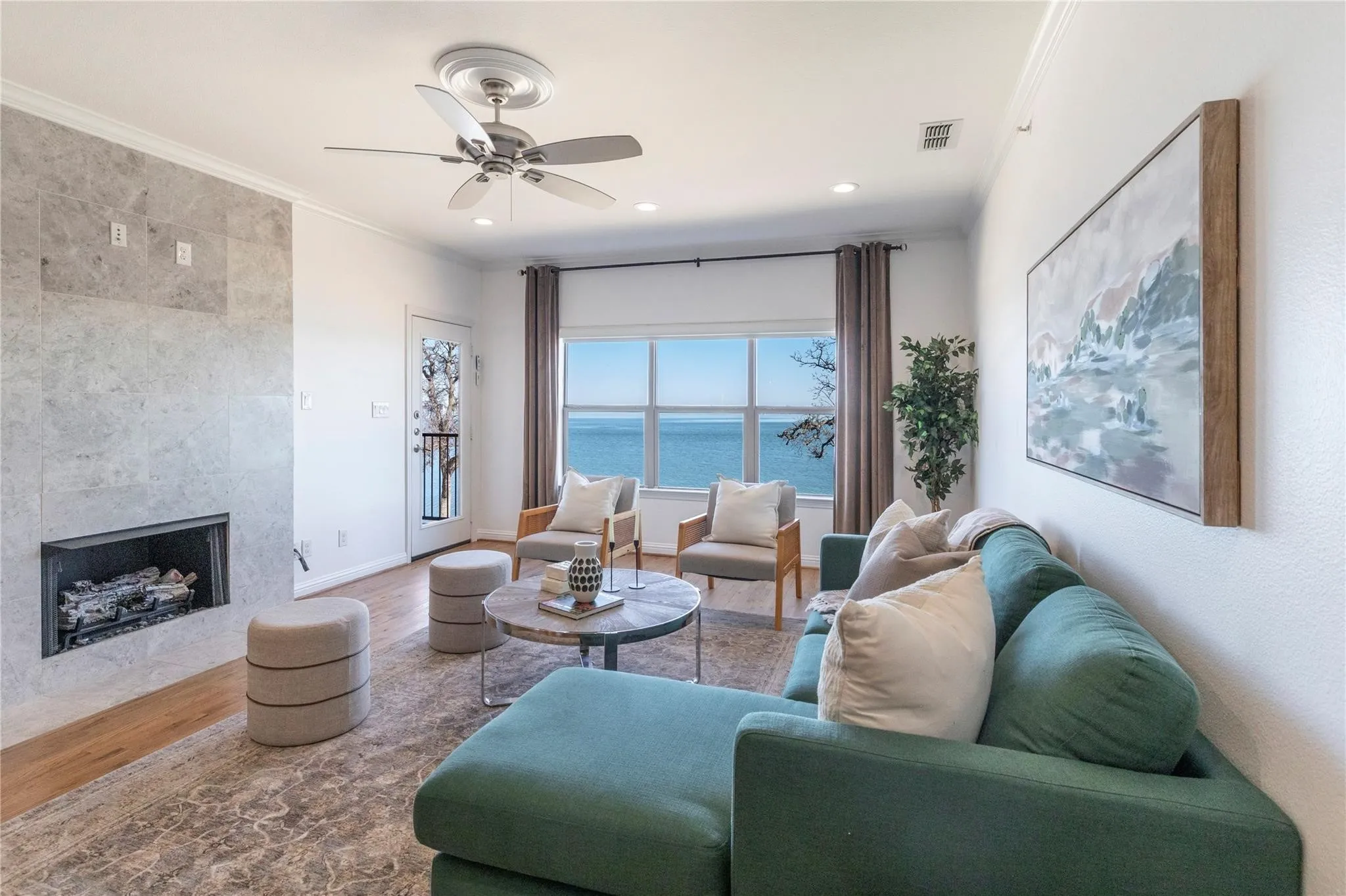 Condominium For Sale in Denton County , 500 Waters Edge Drive 313, Lake Dallas, Texas 75065, 3 Bedroom, 2 Bathroom, 2 Garage spaces, 1,696 Sqft, built in 2014, mls#21397625, Real Estate Agent in Lake Dallas, Homes For Sale in Denton county, Homes For Sale in Lake Dallas, Realtor in Lake Dallas Texas, Real Estate Brokerage Independent Realty Texas, Luminita Cordes Realtor