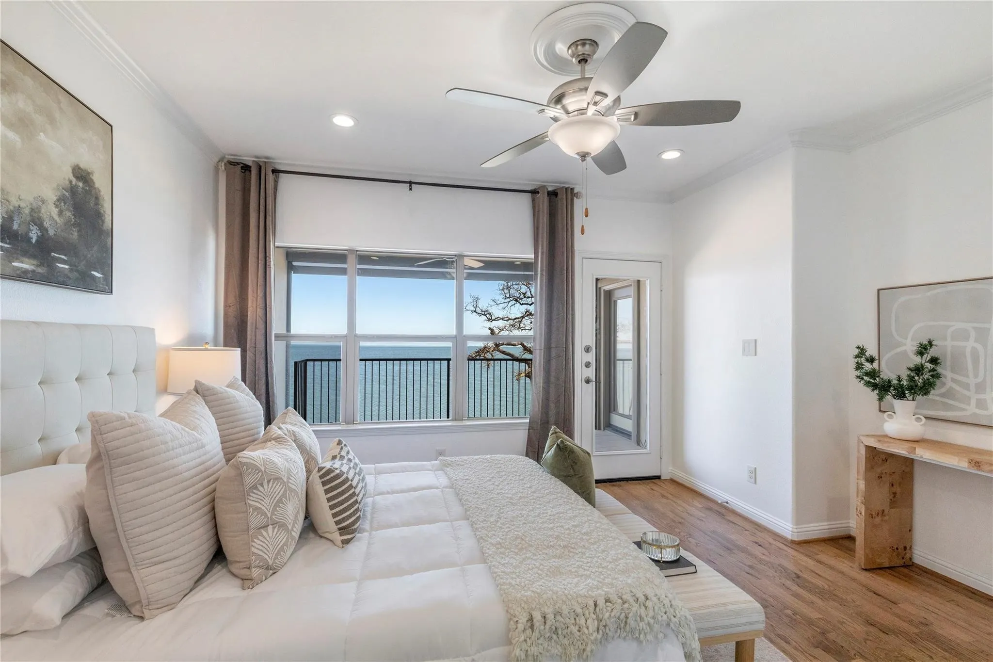 Condominium For Sale in Denton County , 500 Waters Edge Drive 313, Lake Dallas, Texas 75065, 3 Bedroom, 2 Bathroom, 2 Garage spaces, 1,696 Sqft, built in 2014, mls#21397625, Real Estate Agent in Lake Dallas, Homes For Sale in Denton county, Homes For Sale in Lake Dallas, Realtor in Lake Dallas Texas, Real Estate Brokerage Independent Realty Texas, Luminita Cordes Realtor