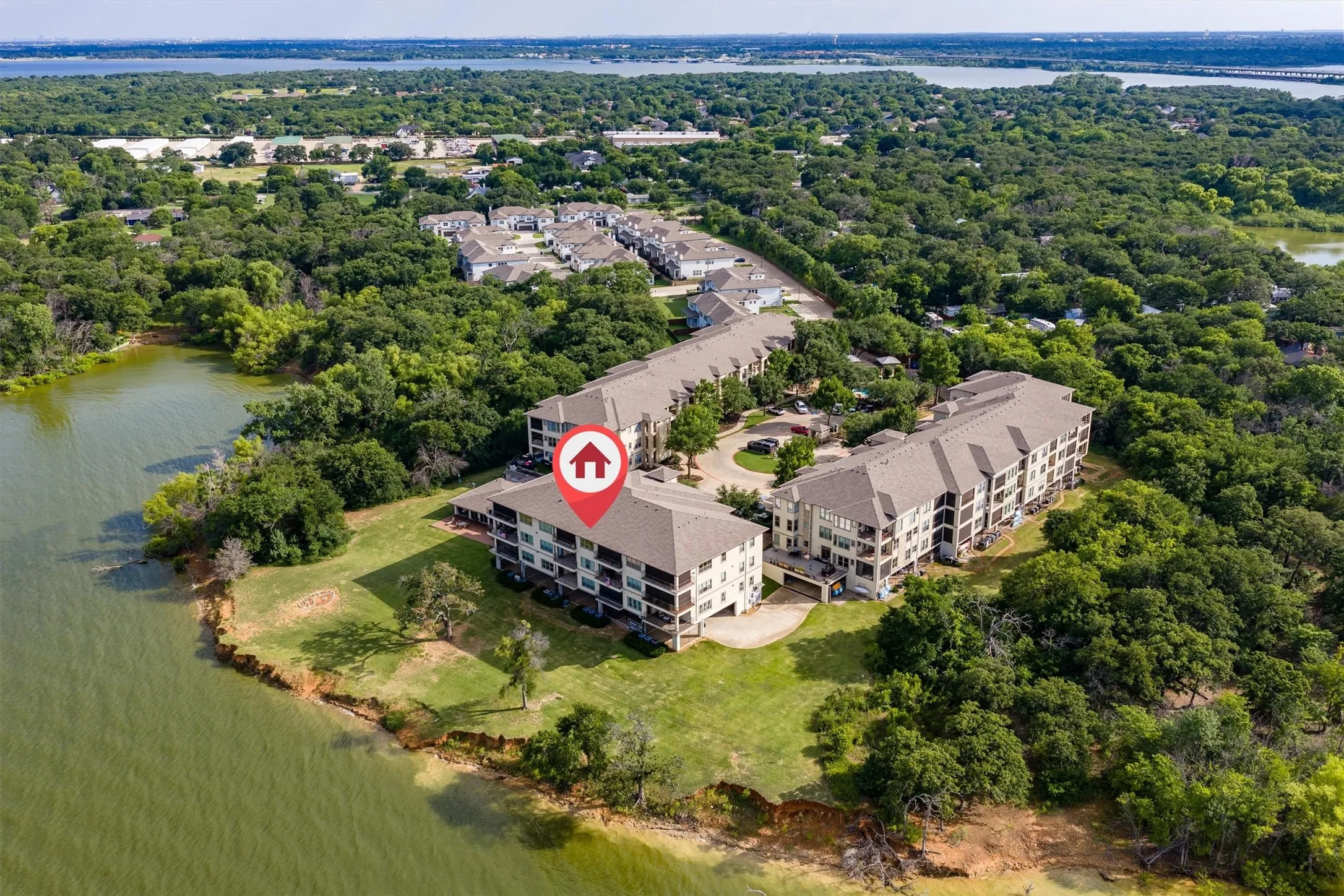 Condominium For Sale in Denton County , 500 Waters Edge Drive 313, Lake Dallas, Texas 75065, 3 Bedroom, 2 Bathroom, 2 Garage spaces, 1,696 Sqft, built in 2014, mls#21397625, Real Estate Agent in Lake Dallas, Homes For Sale in Denton county, Homes For Sale in Lake Dallas, Realtor in Lake Dallas Texas, Real Estate Brokerage Independent Realty Texas, Luminita Cordes Realtor