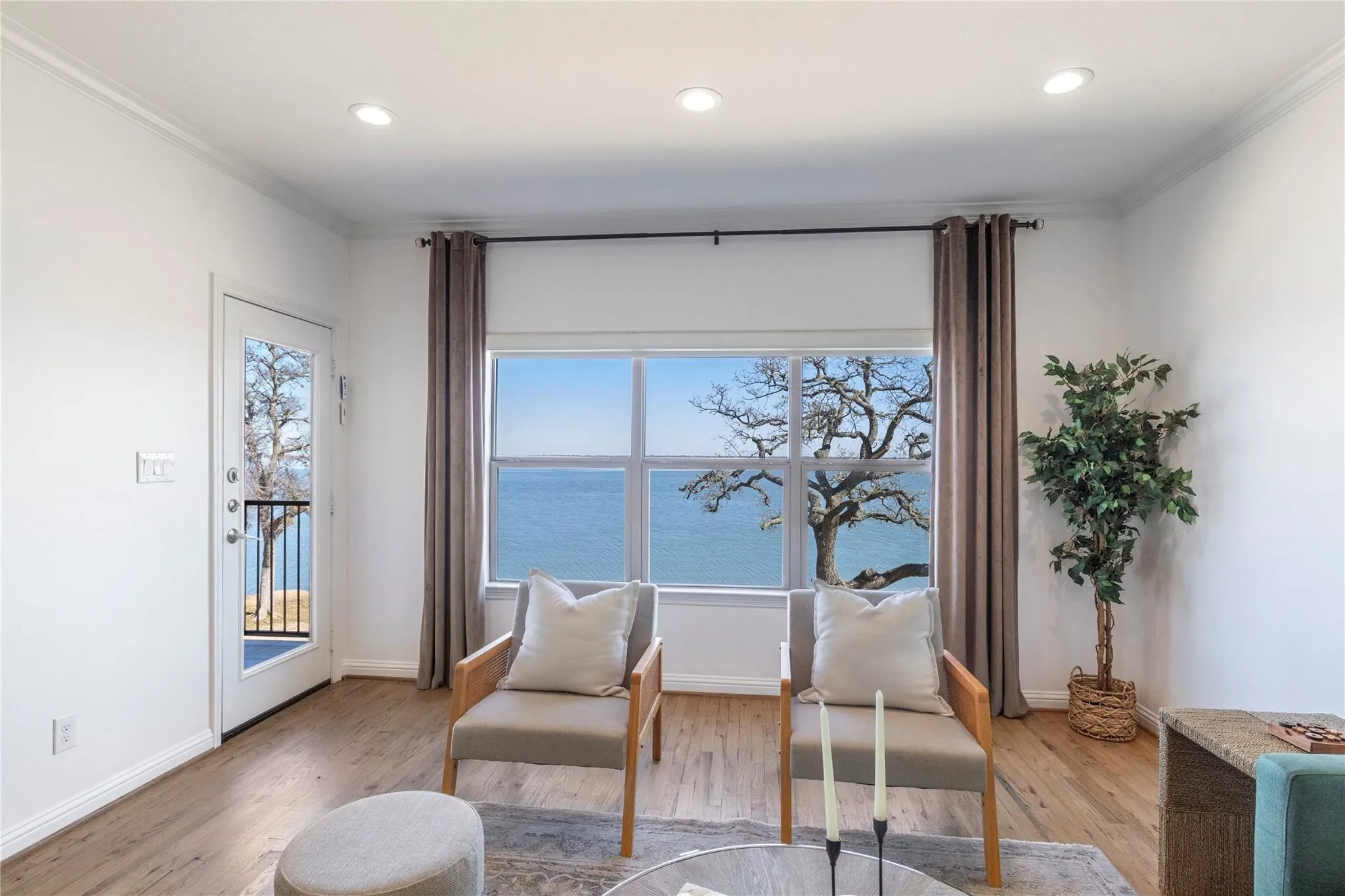 Condominium For Sale in Denton County , 500 Waters Edge Drive 313, Lake Dallas, Texas 75065, 3 Bedroom, 2 Bathroom, 2 Garage spaces, 1,696 Sqft, built in 2014, mls#21397625, Real Estate Agent in Lake Dallas, Homes For Sale in Denton county, Homes For Sale in Lake Dallas, Realtor in Lake Dallas Texas, Real Estate Brokerage Independent Realty Texas, Luminita Cordes Realtor