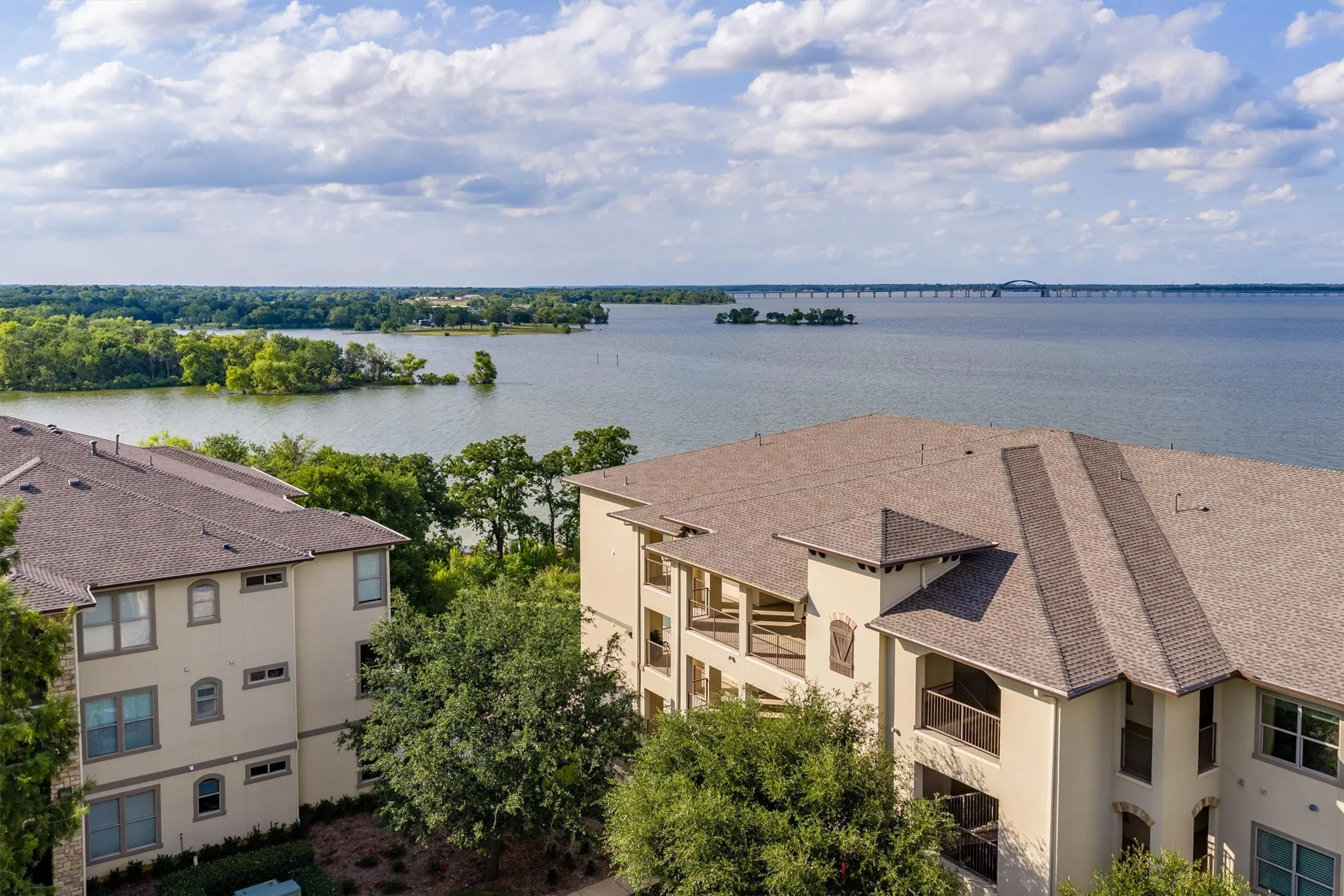 Condominium For Sale in Denton County , 500 Waters Edge Drive 313, Lake Dallas, Texas 75065, 3 Bedroom, 2 Bathroom, 2 Garage spaces, 1,696 Sqft, built in 2014, mls#21397625, Real Estate Agent in Lake Dallas, Homes For Sale in Denton county, Homes For Sale in Lake Dallas, Realtor in Lake Dallas Texas, Real Estate Brokerage Independent Realty Texas, Luminita Cordes Realtor