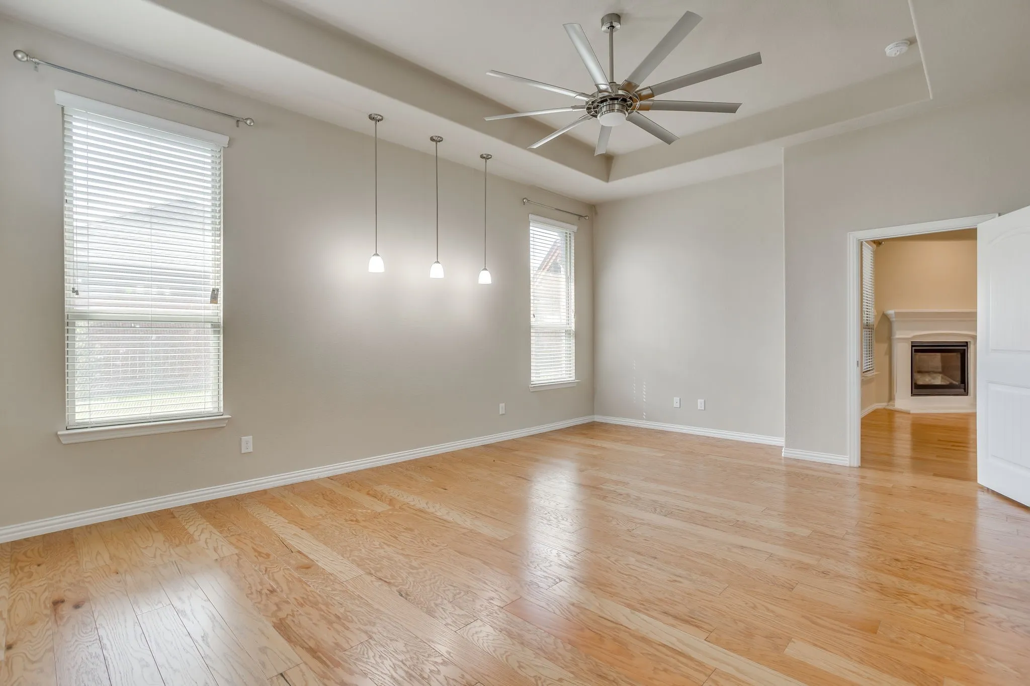 Single Family Residence For Sale in Parker County , 133 Mineral Point Drive, Aledo, Texas 76008, 3 Bedroom, 3 Bathroom, 2 Garage spaces, 2,210 Sqft, built in 2016, mls#21401470, Real Estate Agent in Aledo, Homes For Sale in Parker county, Homes For Sale in Aledo, Realtor in Aledo Texas, Real Estate Brokerage Independent Realty Texas, Luminita Cordes Realtor