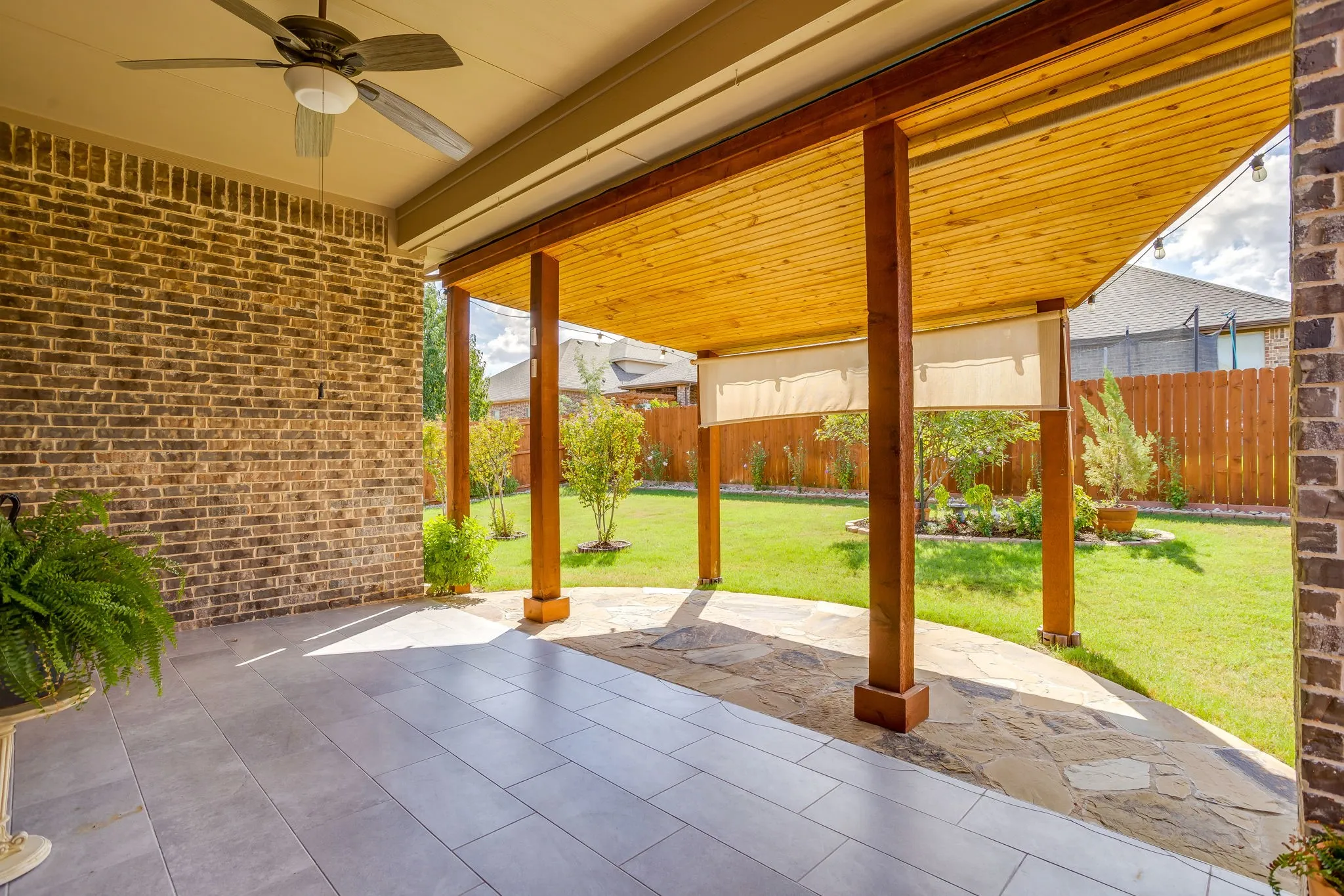 Single Family Residence For Sale in Parker County , 133 Mineral Point Drive, Aledo, Texas 76008, 3 Bedroom, 3 Bathroom, 2 Garage spaces, 2,210 Sqft, built in 2016, mls#21401470, Real Estate Agent in Aledo, Homes For Sale in Parker county, Homes For Sale in Aledo, Realtor in Aledo Texas, Real Estate Brokerage Independent Realty Texas, Luminita Cordes Realtor