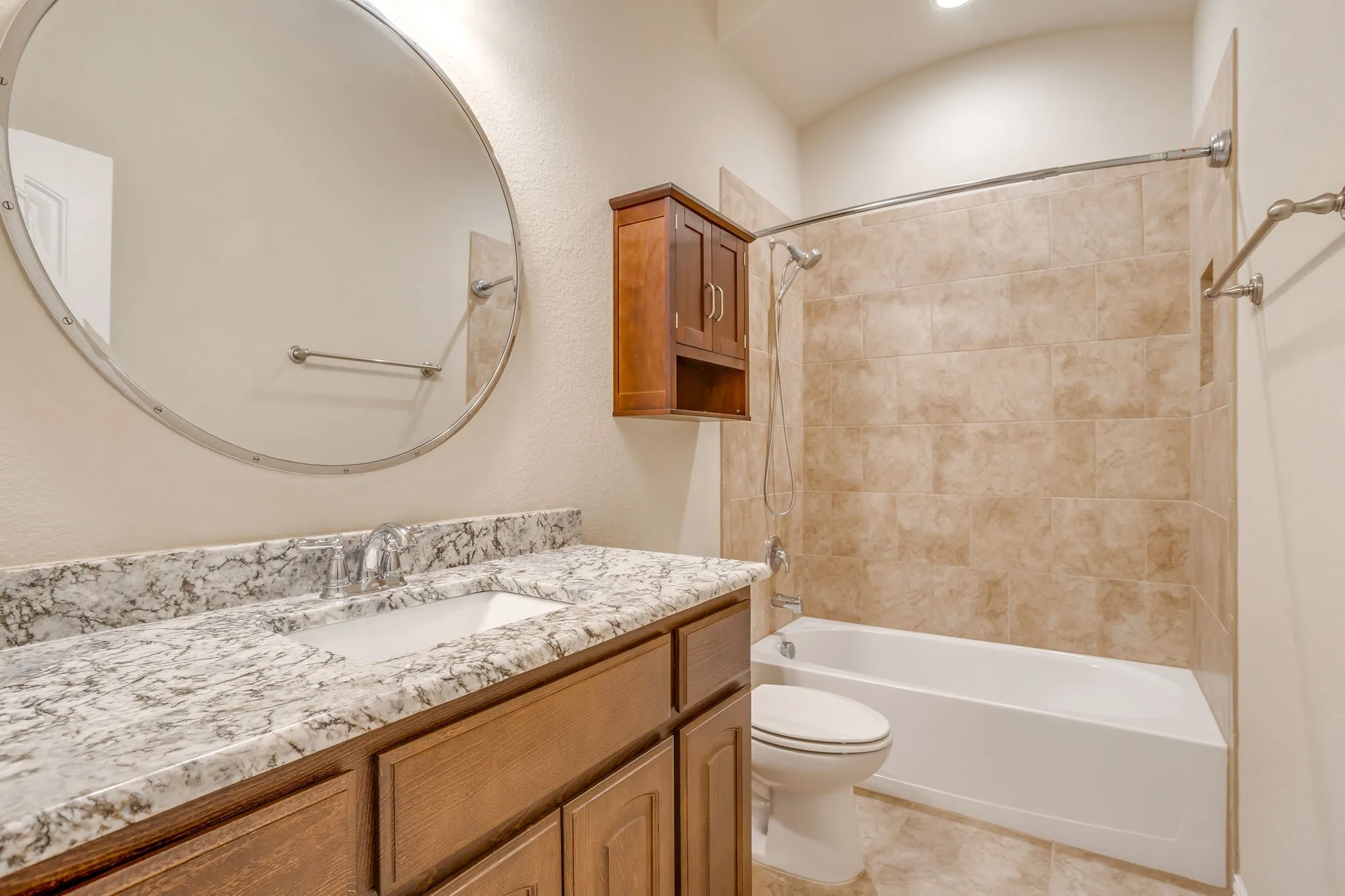 Single Family Residence For Sale in Parker County , 133 Mineral Point Drive, Aledo, Texas 76008, 3 Bedroom, 3 Bathroom, 2 Garage spaces, 2,210 Sqft, built in 2016, mls#21401470, Real Estate Agent in Aledo, Homes For Sale in Parker county, Homes For Sale in Aledo, Realtor in Aledo Texas, Real Estate Brokerage Independent Realty Texas, Luminita Cordes Realtor