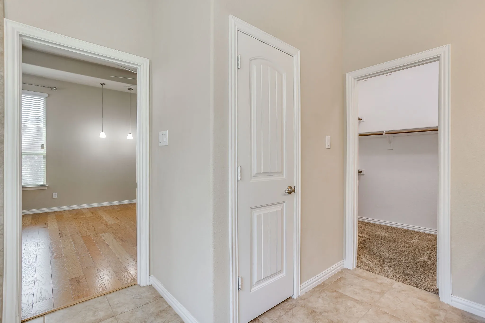 Single Family Residence For Sale in Parker County , 133 Mineral Point Drive, Aledo, Texas 76008, 3 Bedroom, 3 Bathroom, 2 Garage spaces, 2,210 Sqft, built in 2016, mls#21401470, Real Estate Agent in Aledo, Homes For Sale in Parker county, Homes For Sale in Aledo, Realtor in Aledo Texas, Real Estate Brokerage Independent Realty Texas, Luminita Cordes Realtor