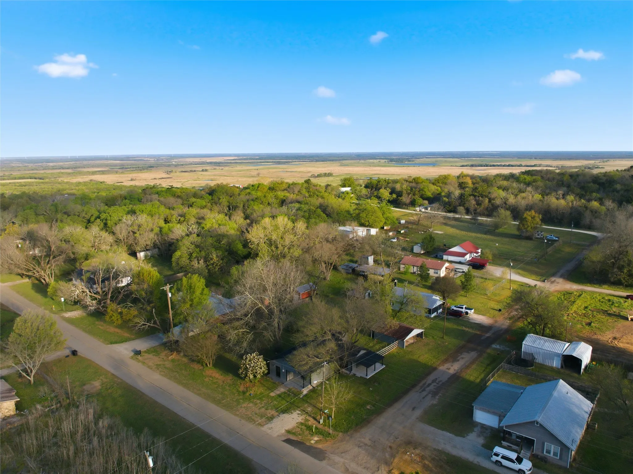 Single Family Residence For Rent in Limestone County , 300 S 2nd Street, Tehuacana, Texas 76686, 3 Bedroom, 2 Bathroom, Garage spaces, 1,496 Sqft, built in 1951, mls#21401407, Real Estate Agent in Tehuacana, Homes For Rent in Limestone county, Homes For Rent in Tehuacana, Realtor in Tehuacana Texas, Real Estate Brokerage Independent Realty Texas, Luminita Cordes Realtor