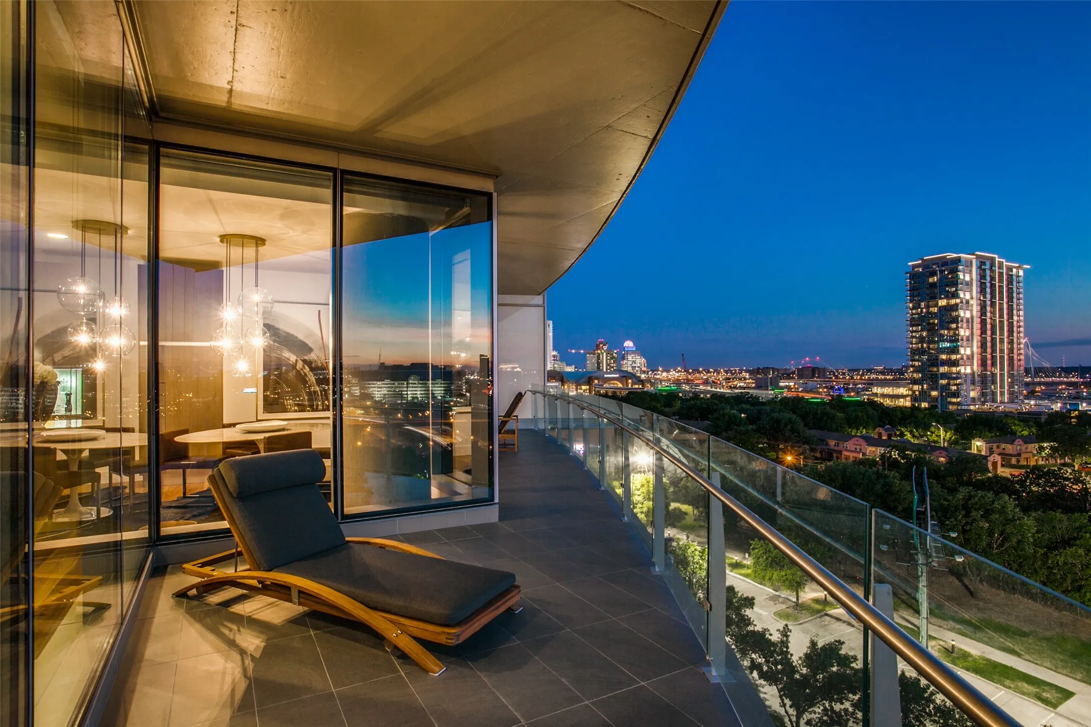 Condominium For Rent in Dallas County , 3130 N Harwood Street 1203, Dallas, Texas 75201, 3 Bedroom, 3 Bathroom, 2 Garage spaces, 1,903 Sqft, built in 2018, mls#21399695, Real Estate Agent in Dallas, Homes For Rent in Dallas county, Homes For Rent in Dallas, Realtor in Dallas Texas, Real Estate Brokerage Independent Realty Texas, Luminita Cordes Realtor